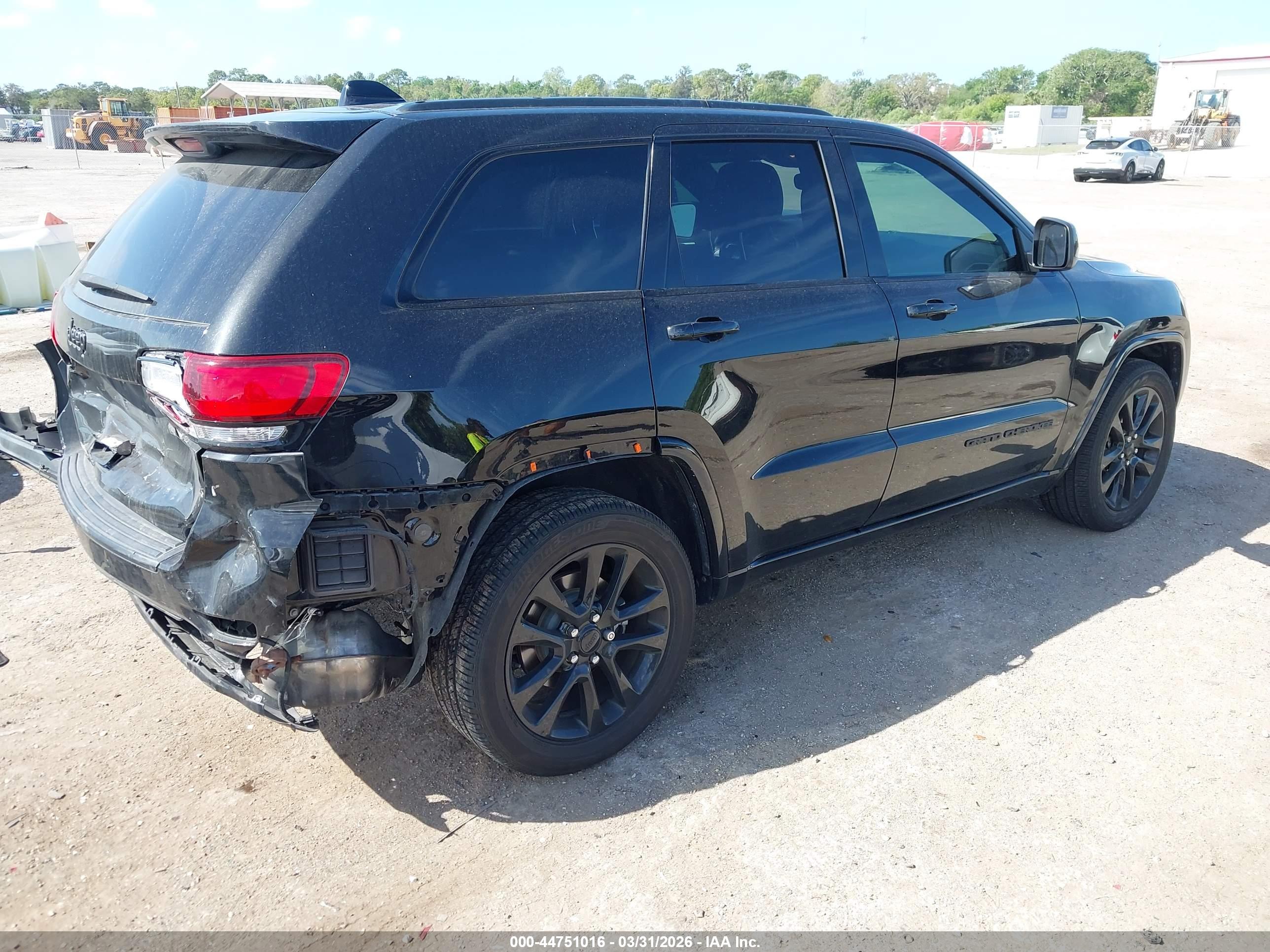 JEEP GRAND image 4