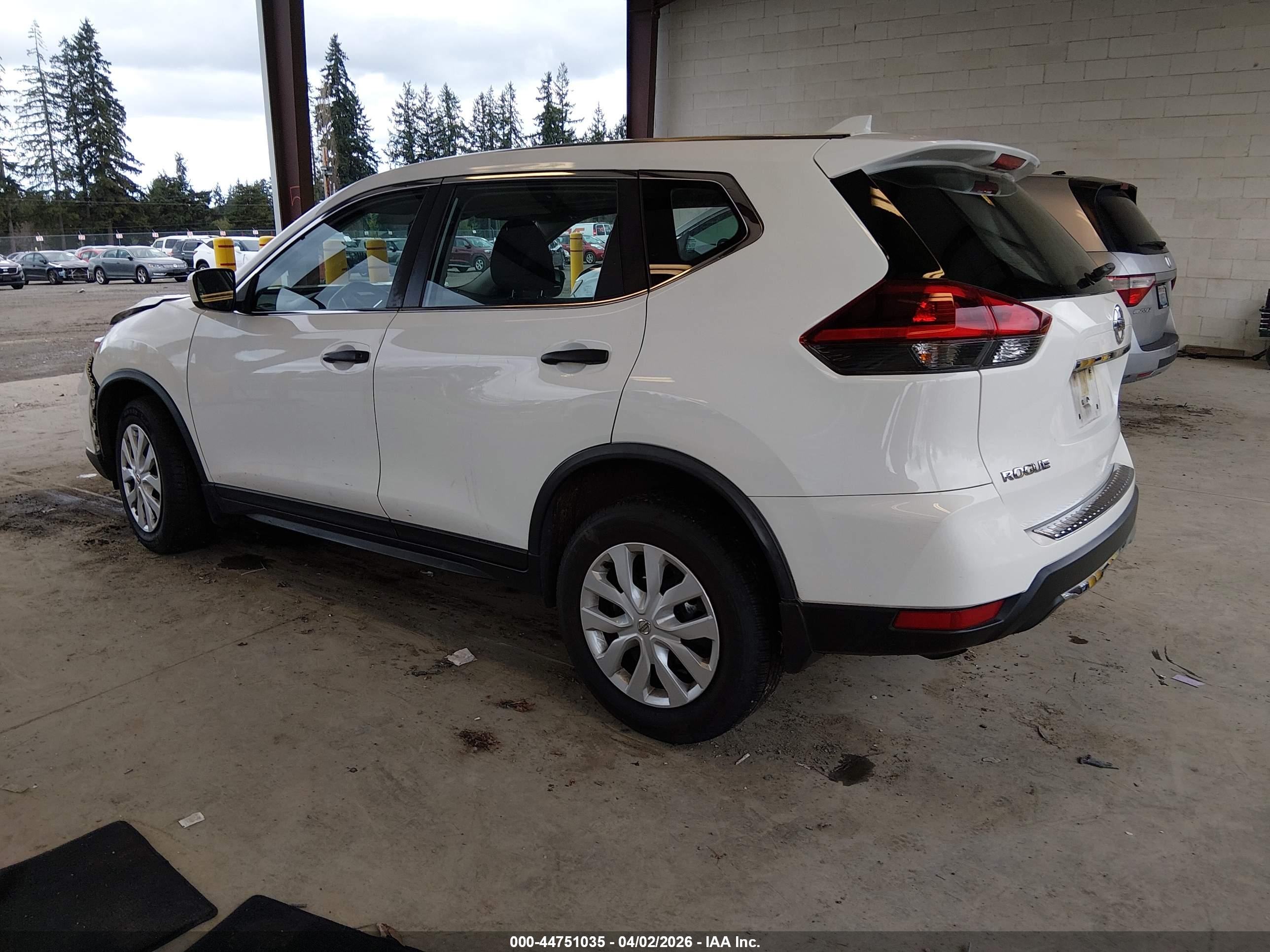 NISSAN ROGUE image 3