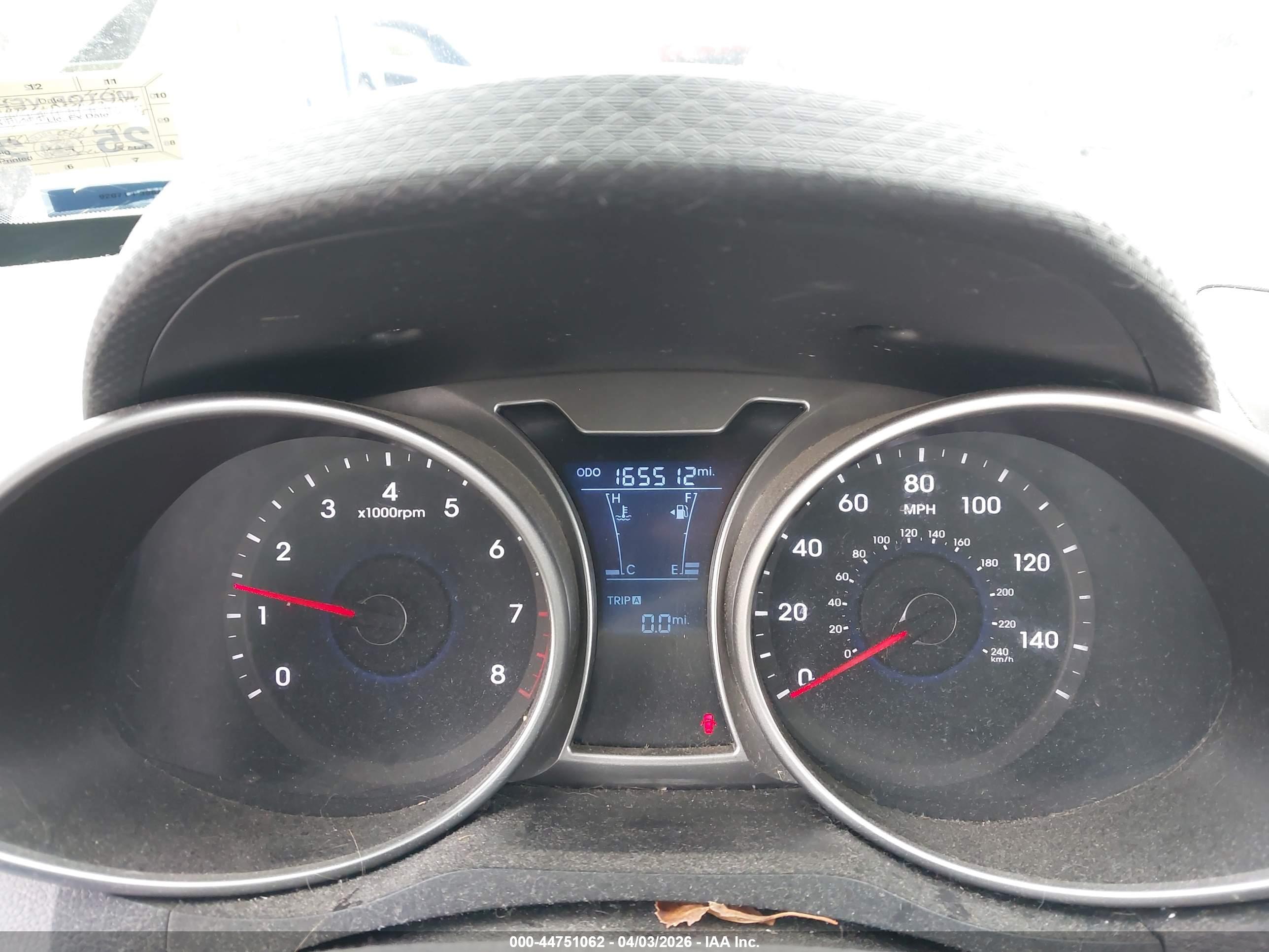 HYUNDAI VELOSTER image 7
