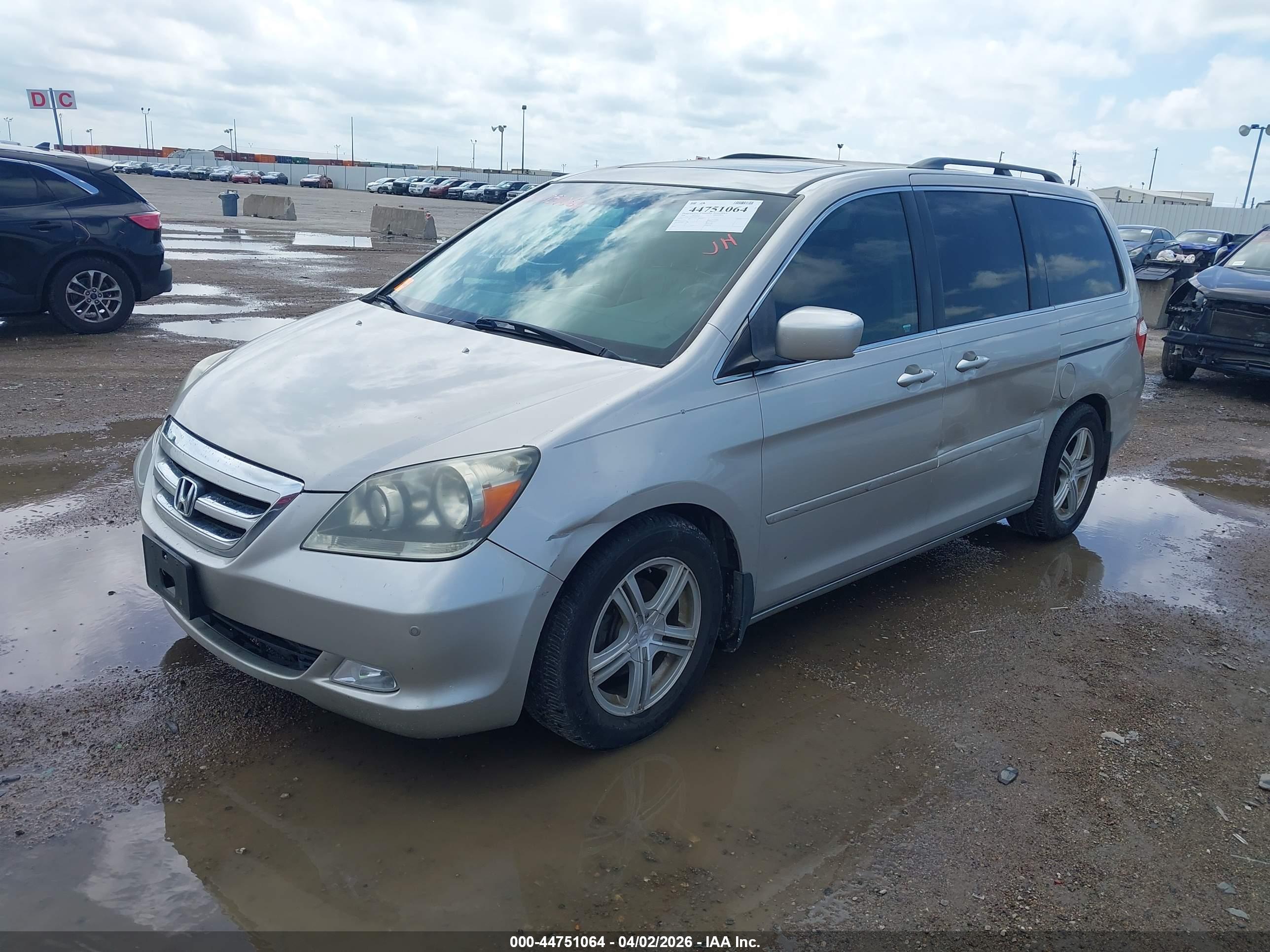 HONDA ODYSSEY image 6