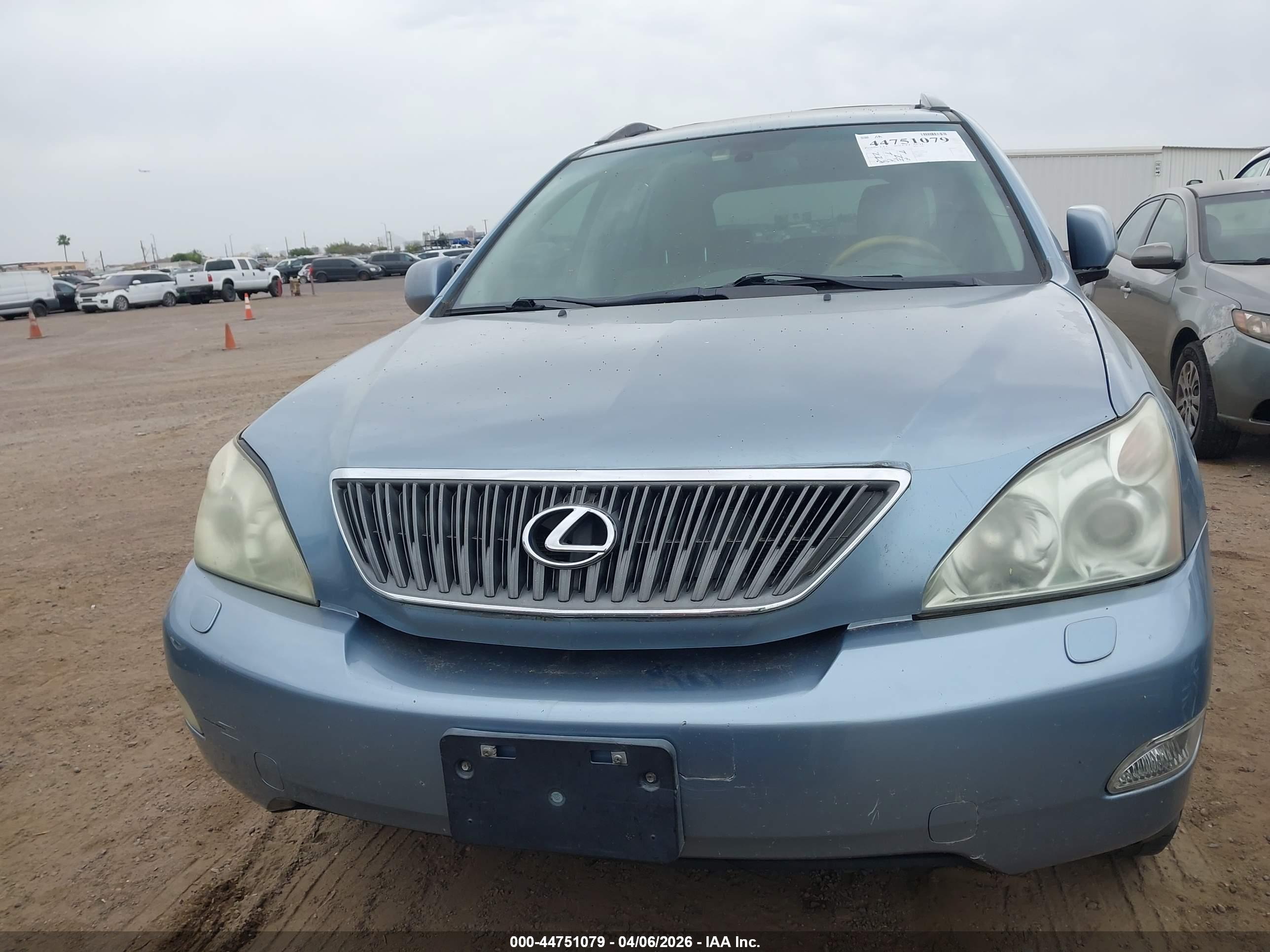 LEXUS RX image 6