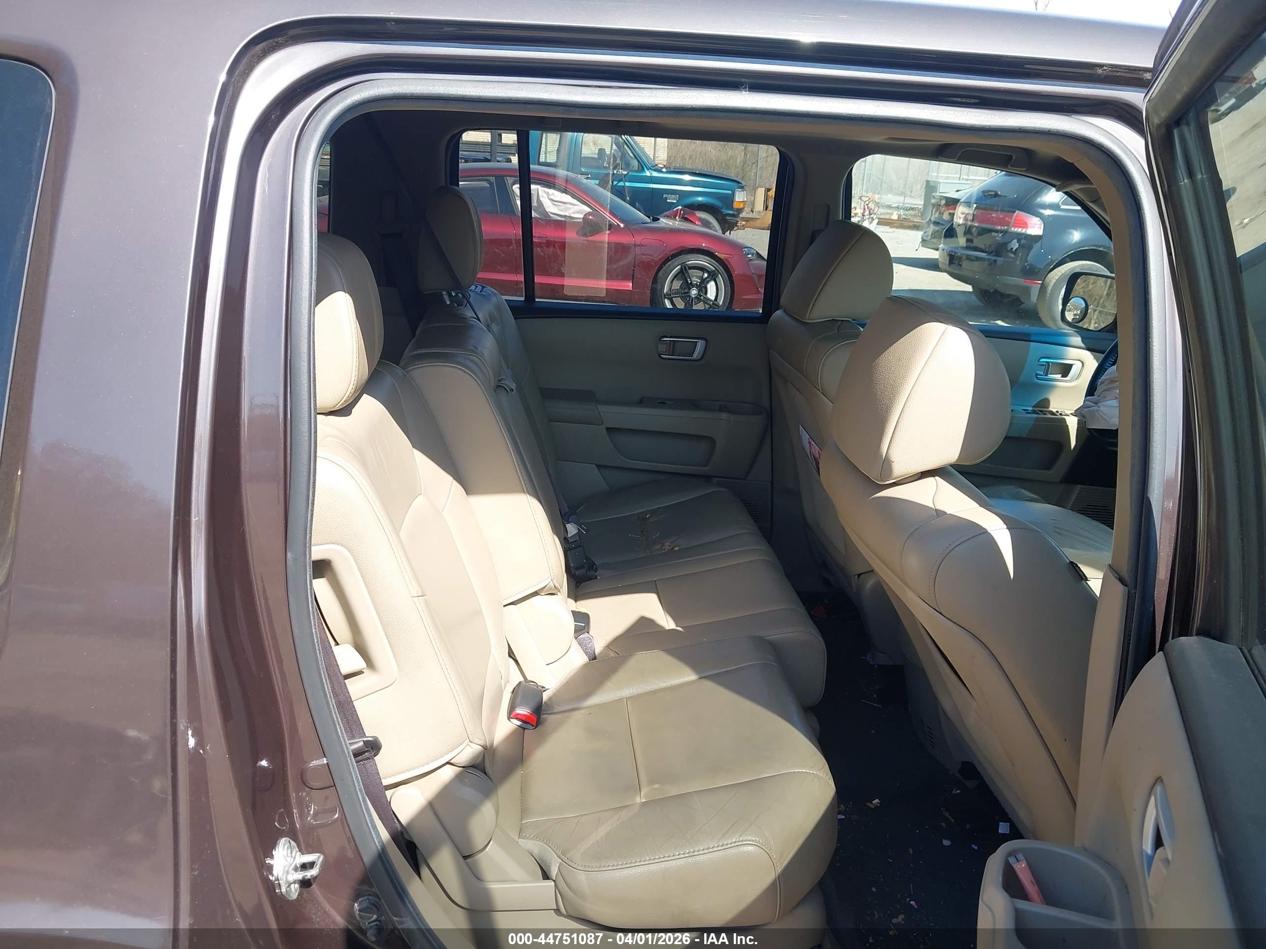 HONDA PILOT image 8