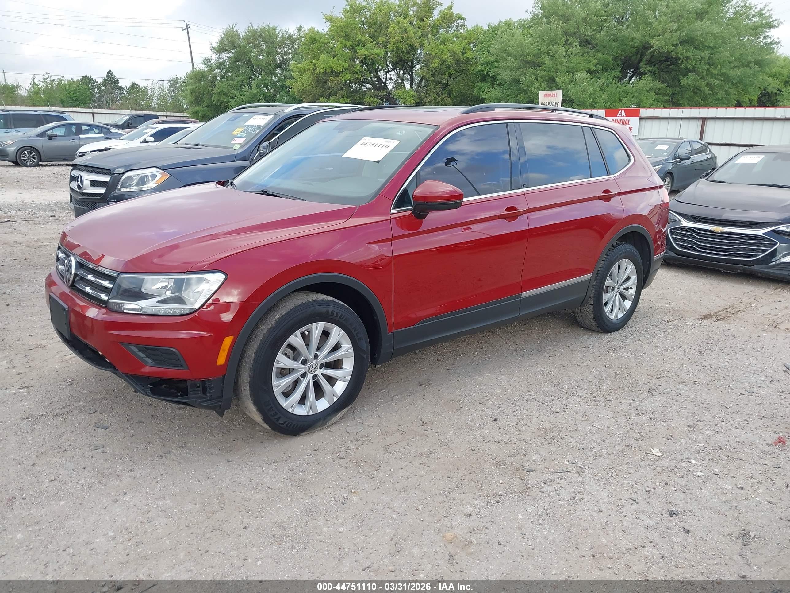 VOLKSWAGEN TIGUAN image 2