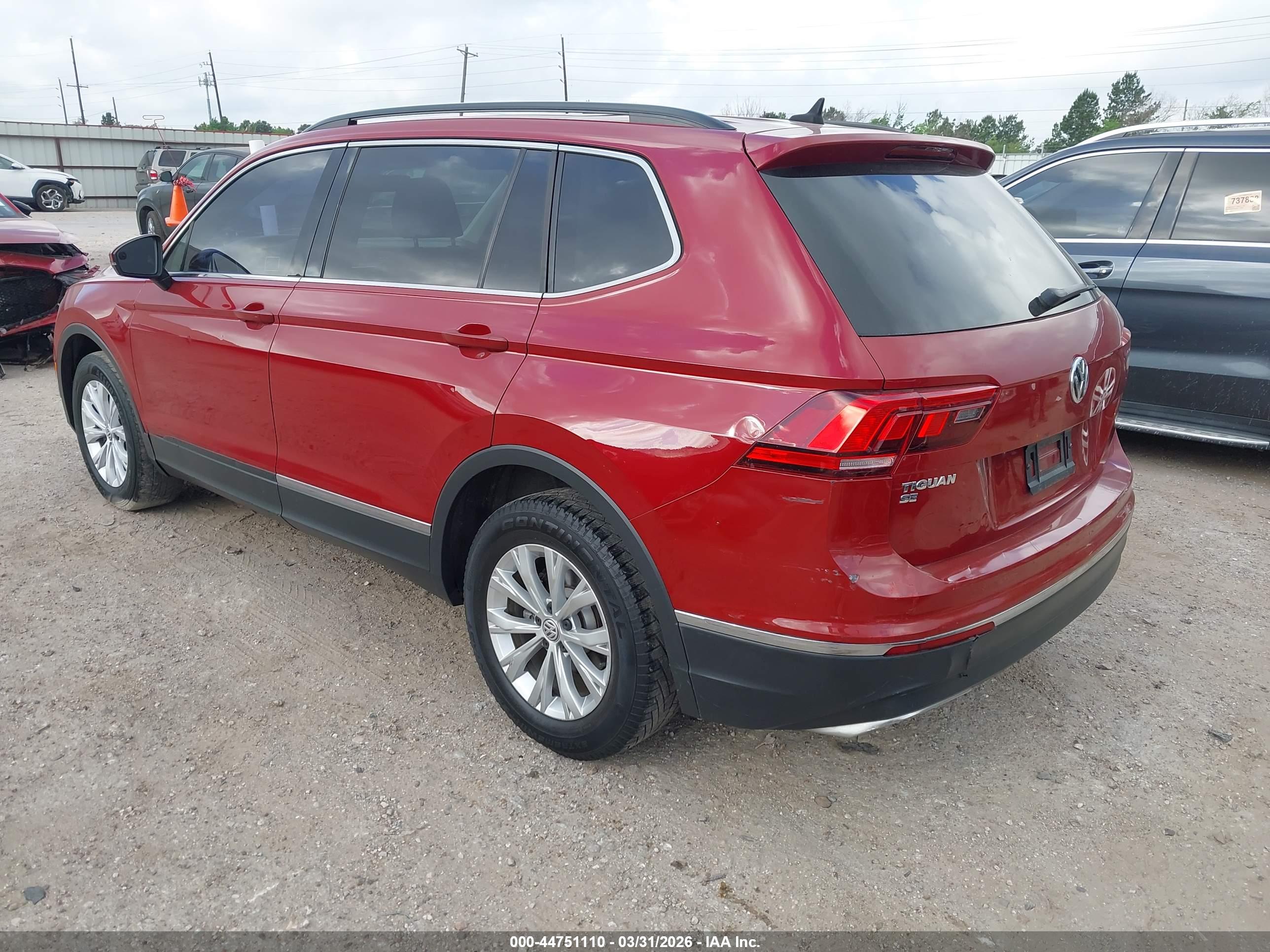VOLKSWAGEN TIGUAN image 3