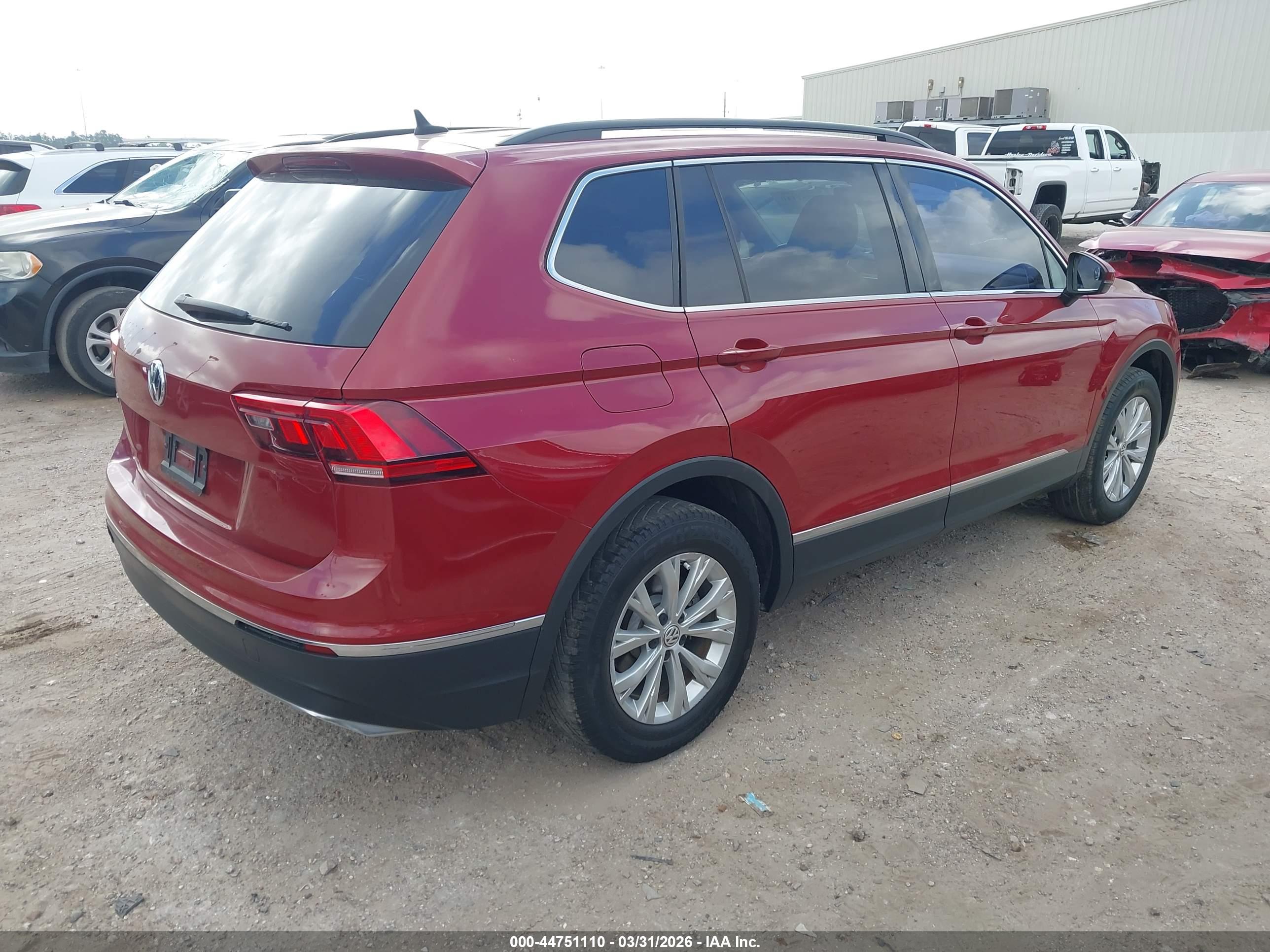VOLKSWAGEN TIGUAN image 4