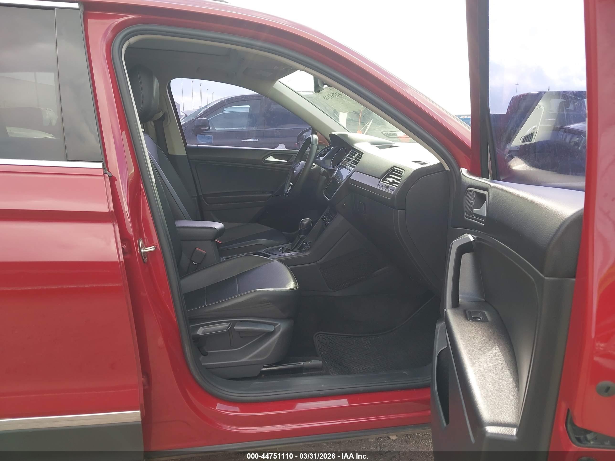 VOLKSWAGEN TIGUAN image 5