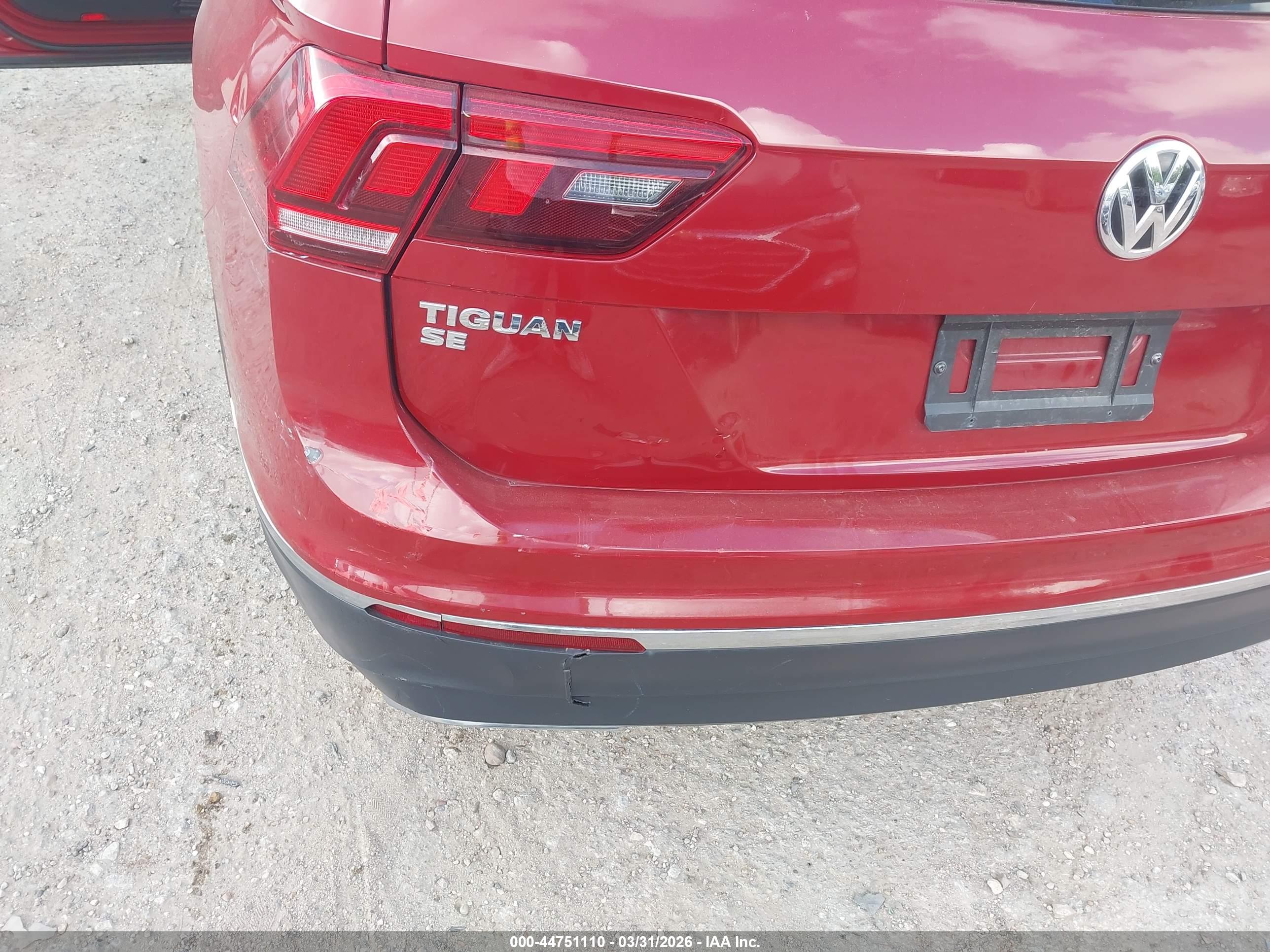 VOLKSWAGEN TIGUAN image 6