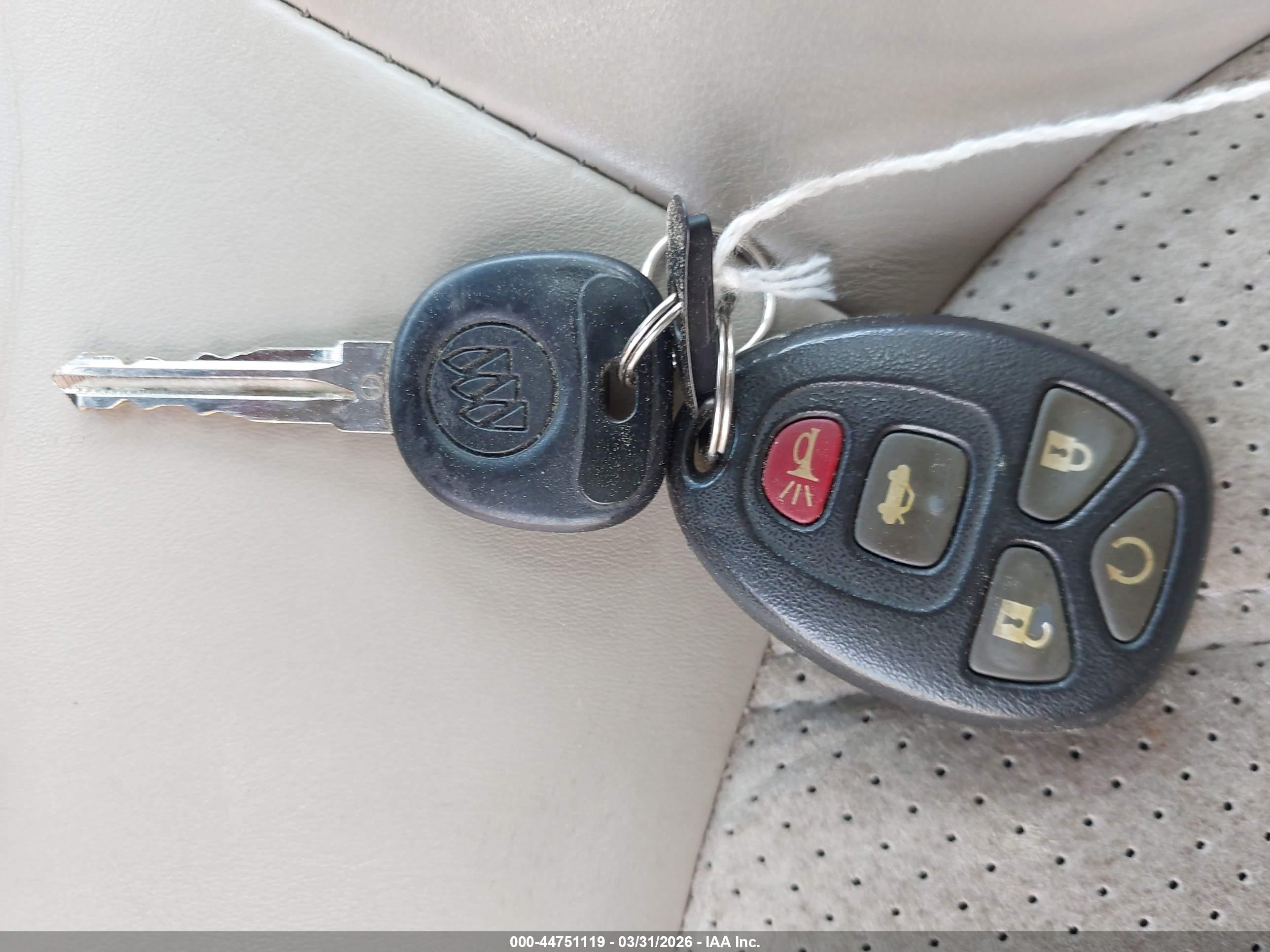 BUICK LUCERNE image 11