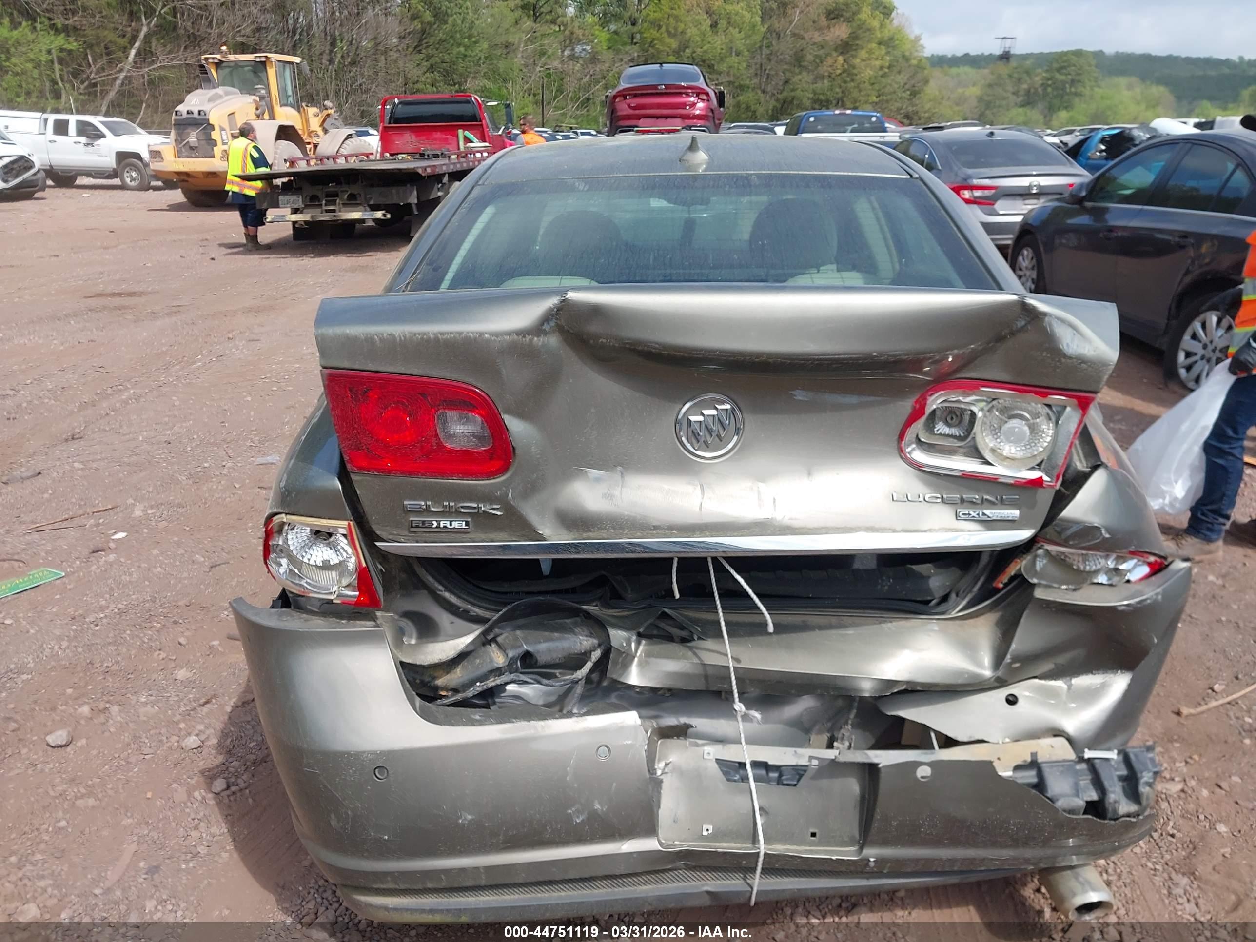 BUICK LUCERNE image 6