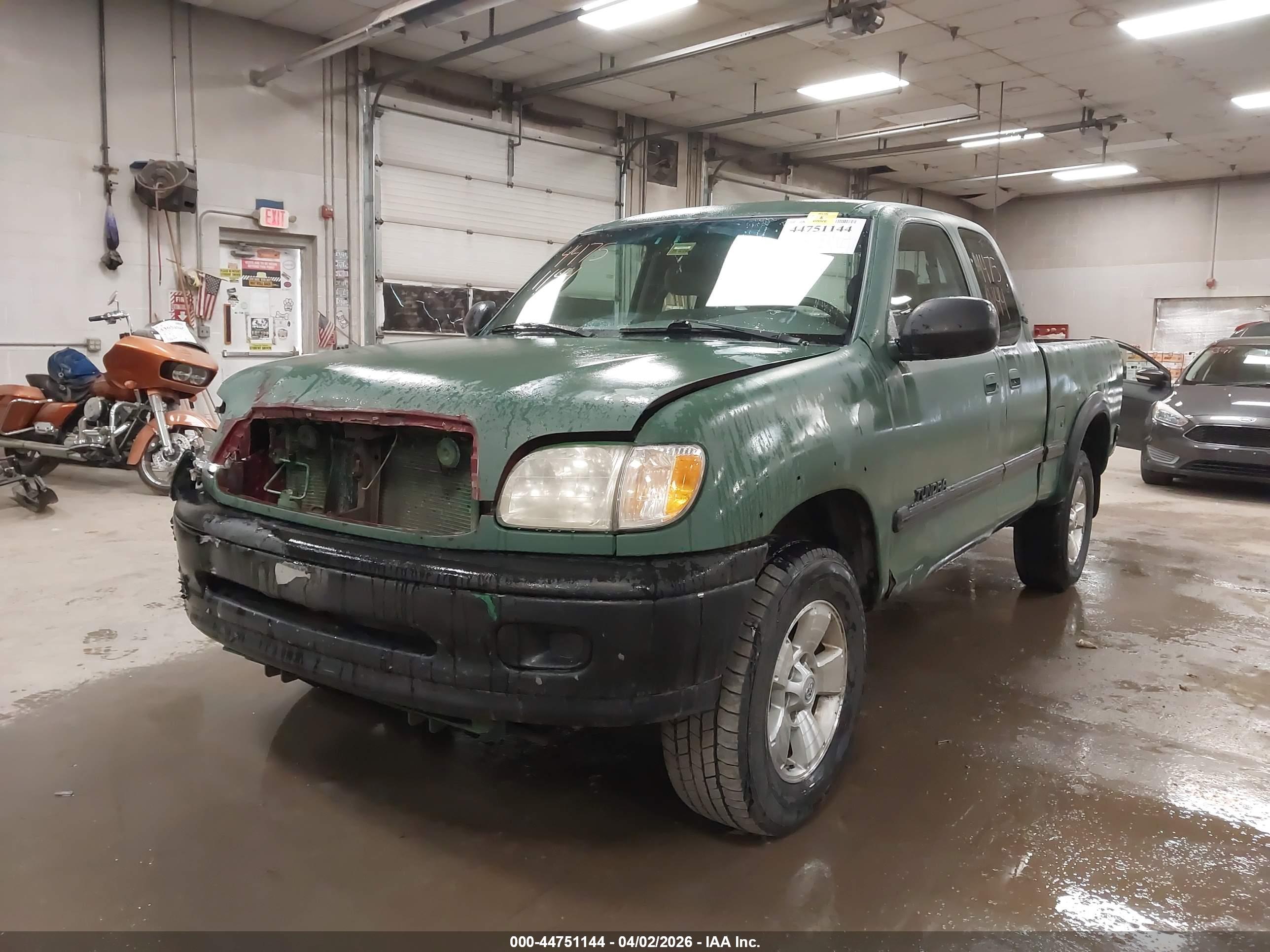 TOYOTA TUNDRA image 2