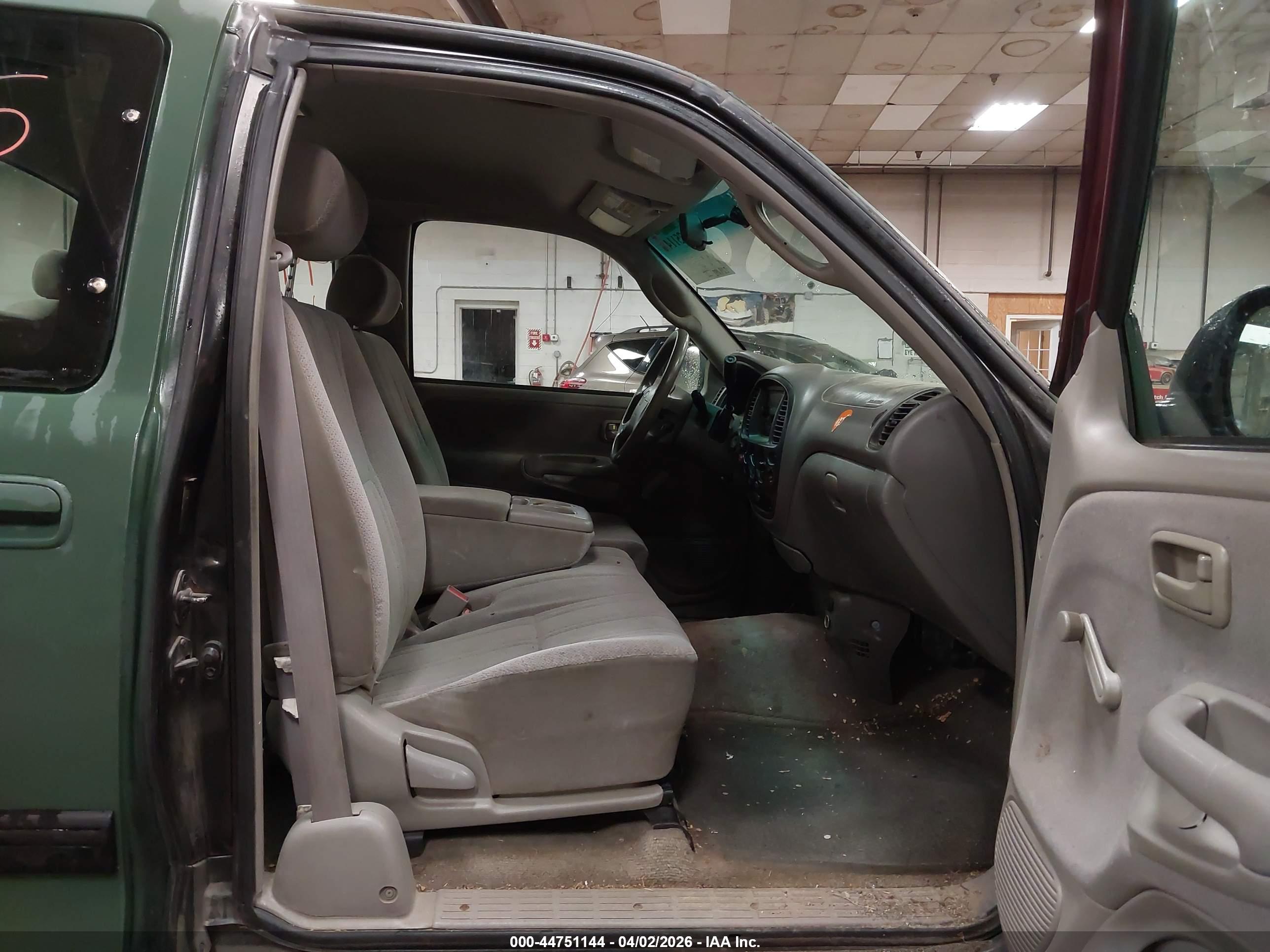 TOYOTA TUNDRA image 5