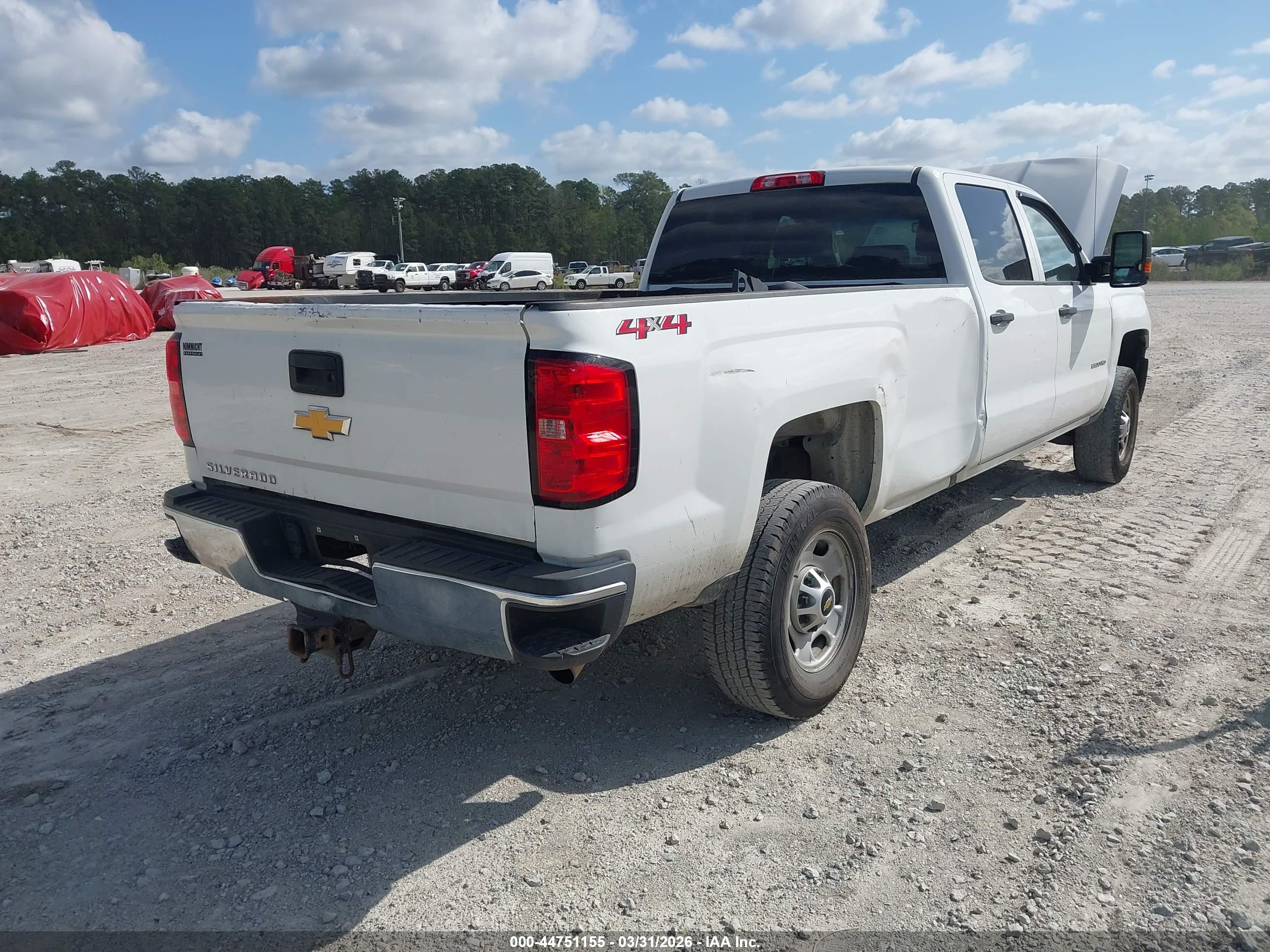 CHEVROLET SILVERADO image 4