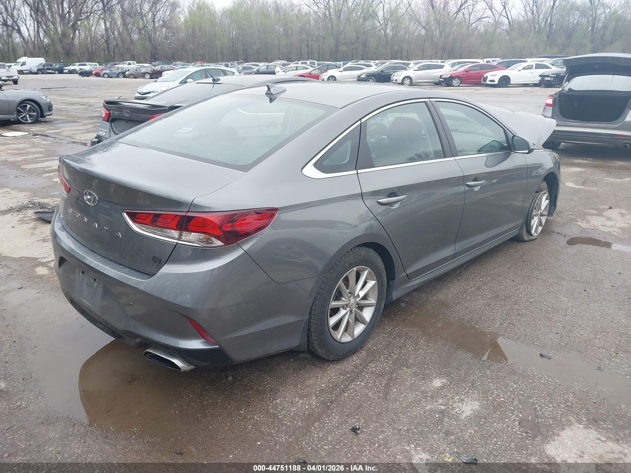 HYUNDAI SONATA image 4