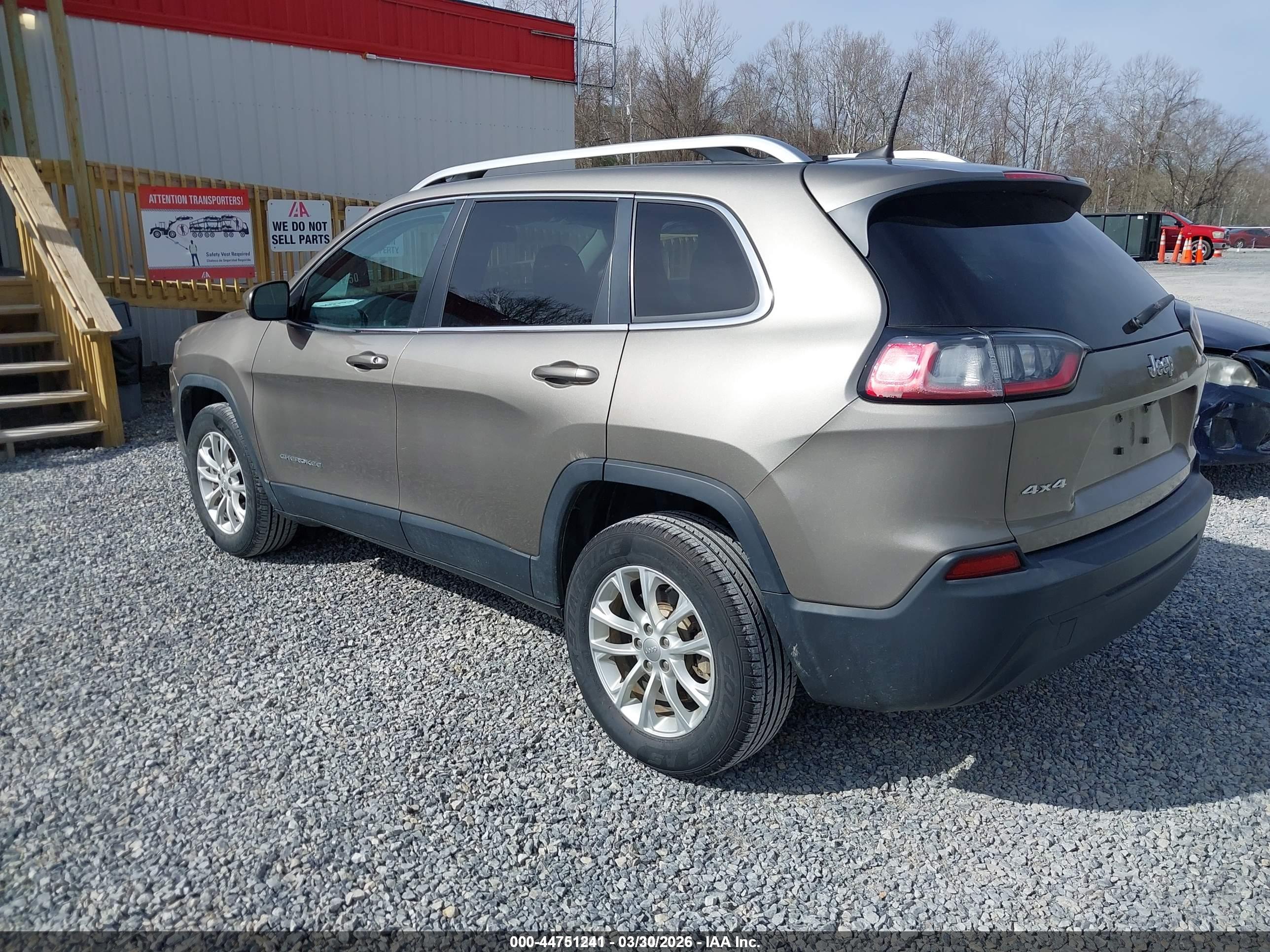 JEEP CHEROKEE image 3