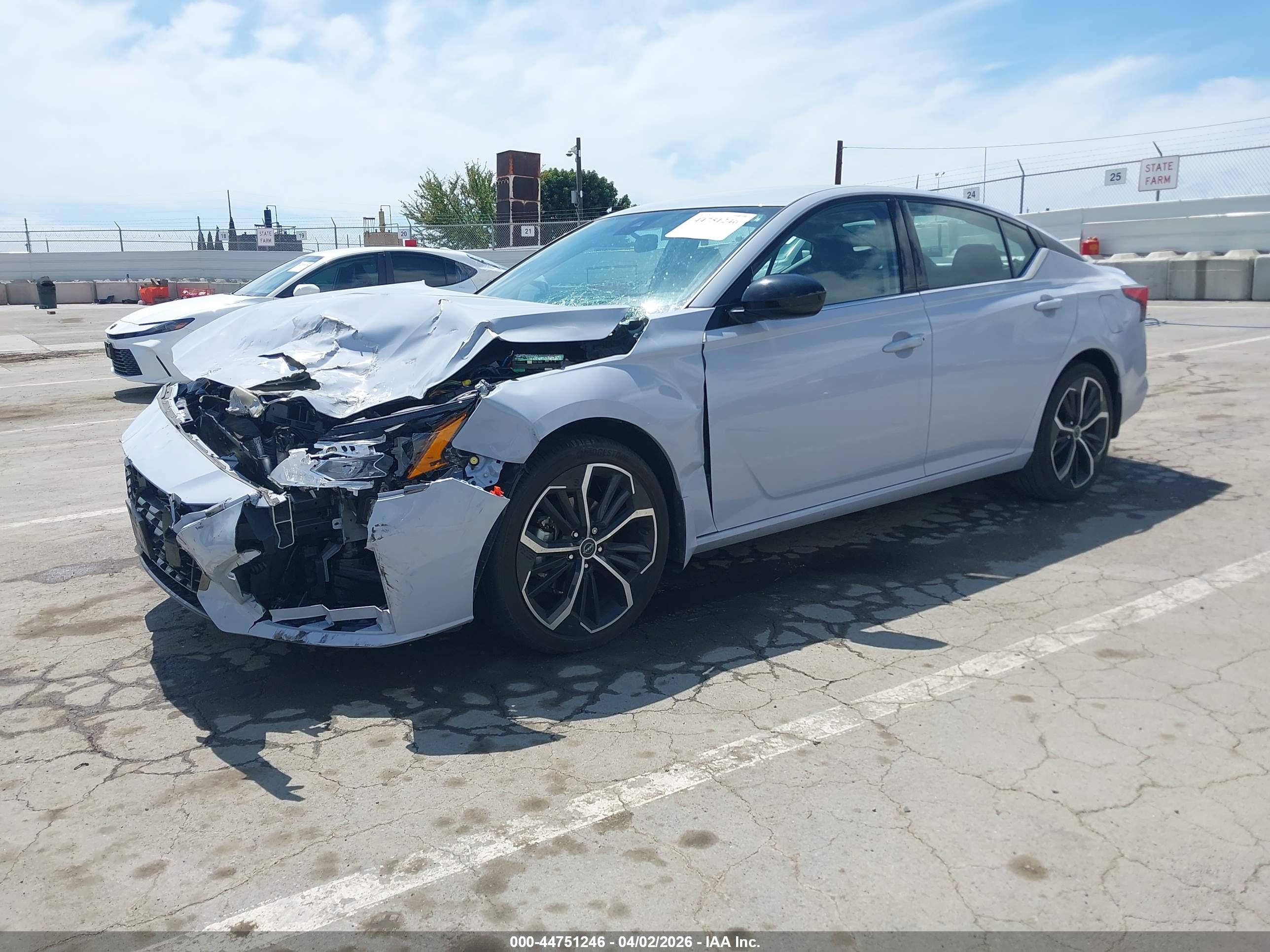NISSAN ALTIMA image 2
