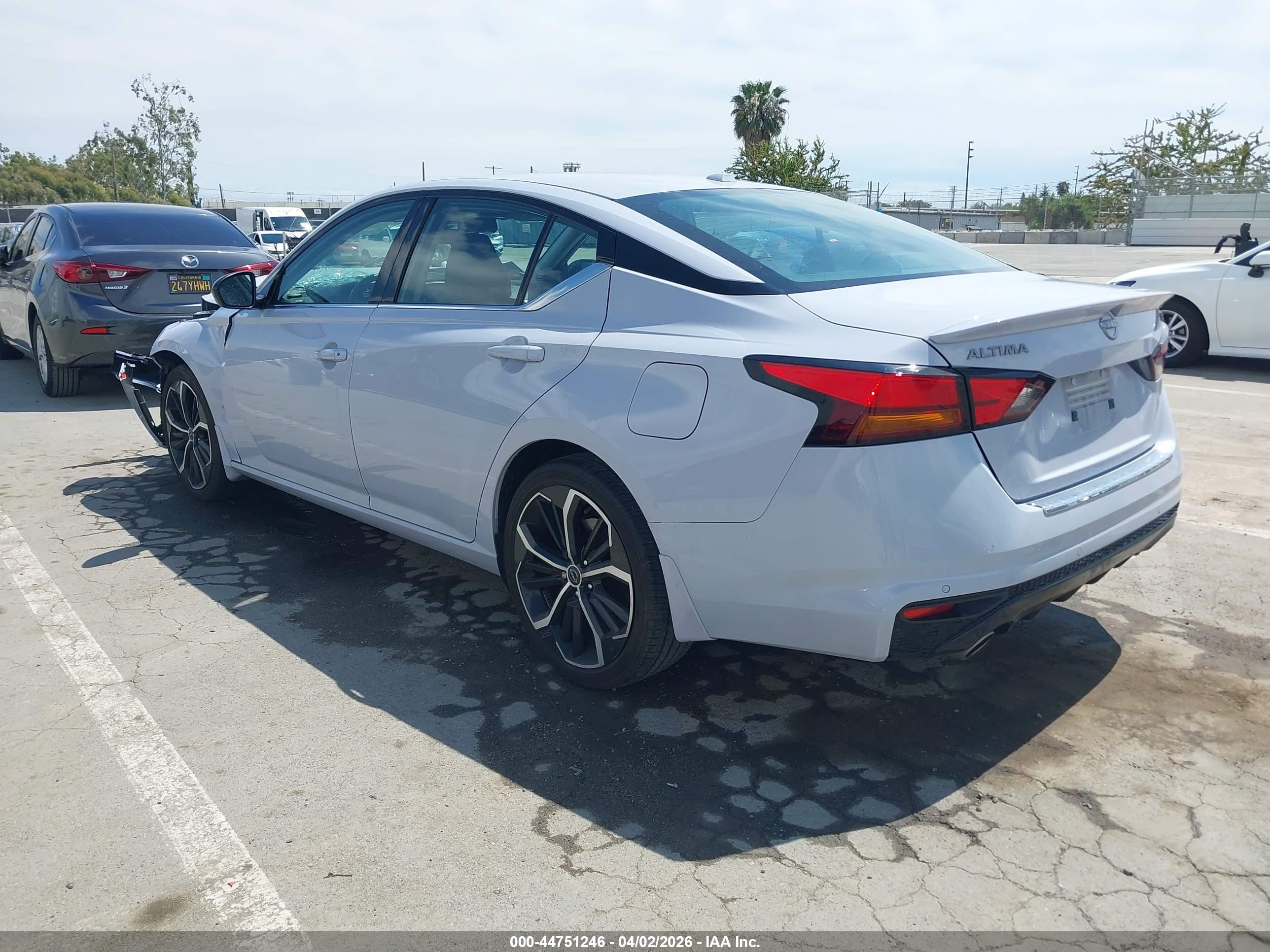 NISSAN ALTIMA image 3