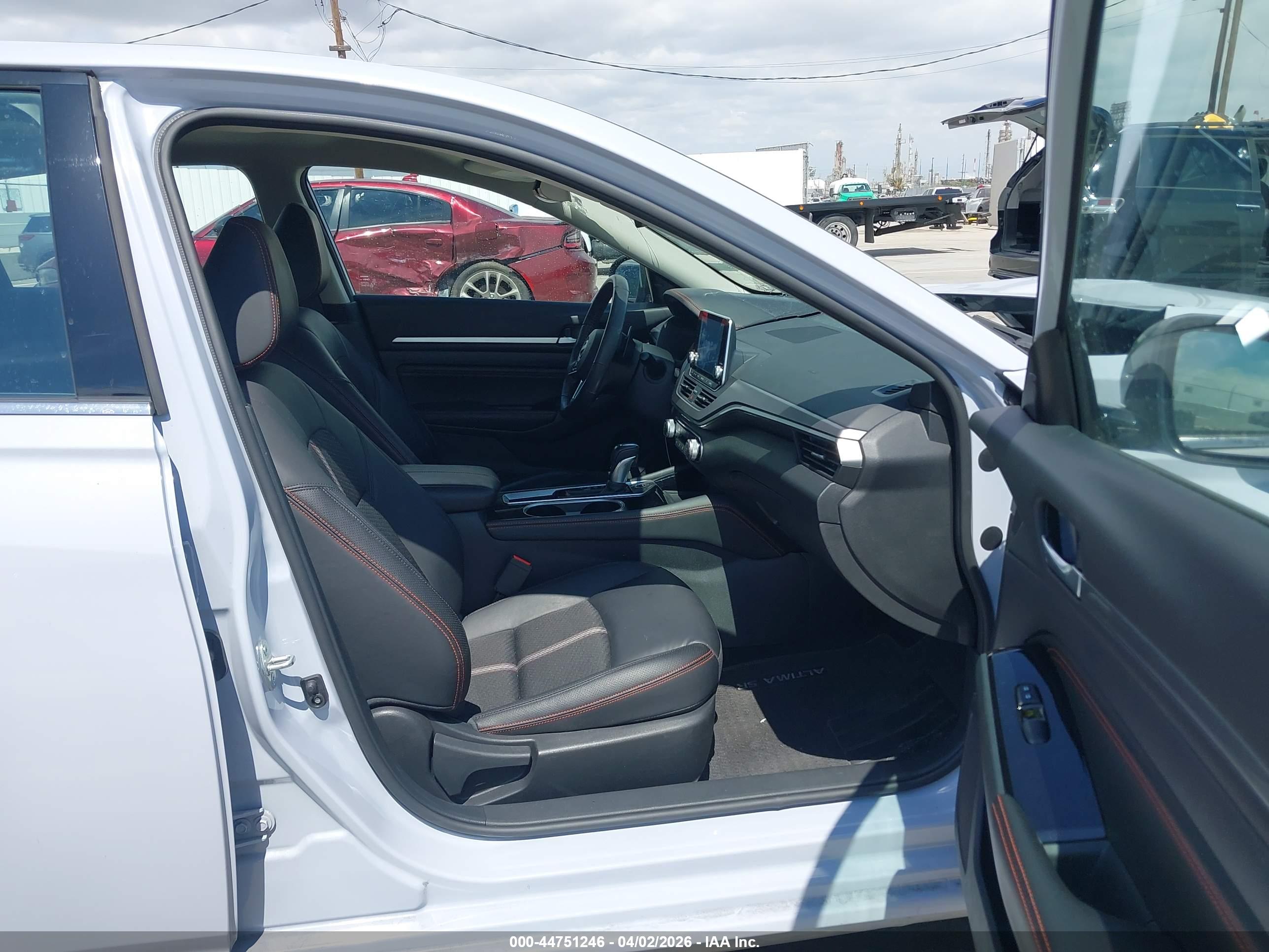 NISSAN ALTIMA image 5