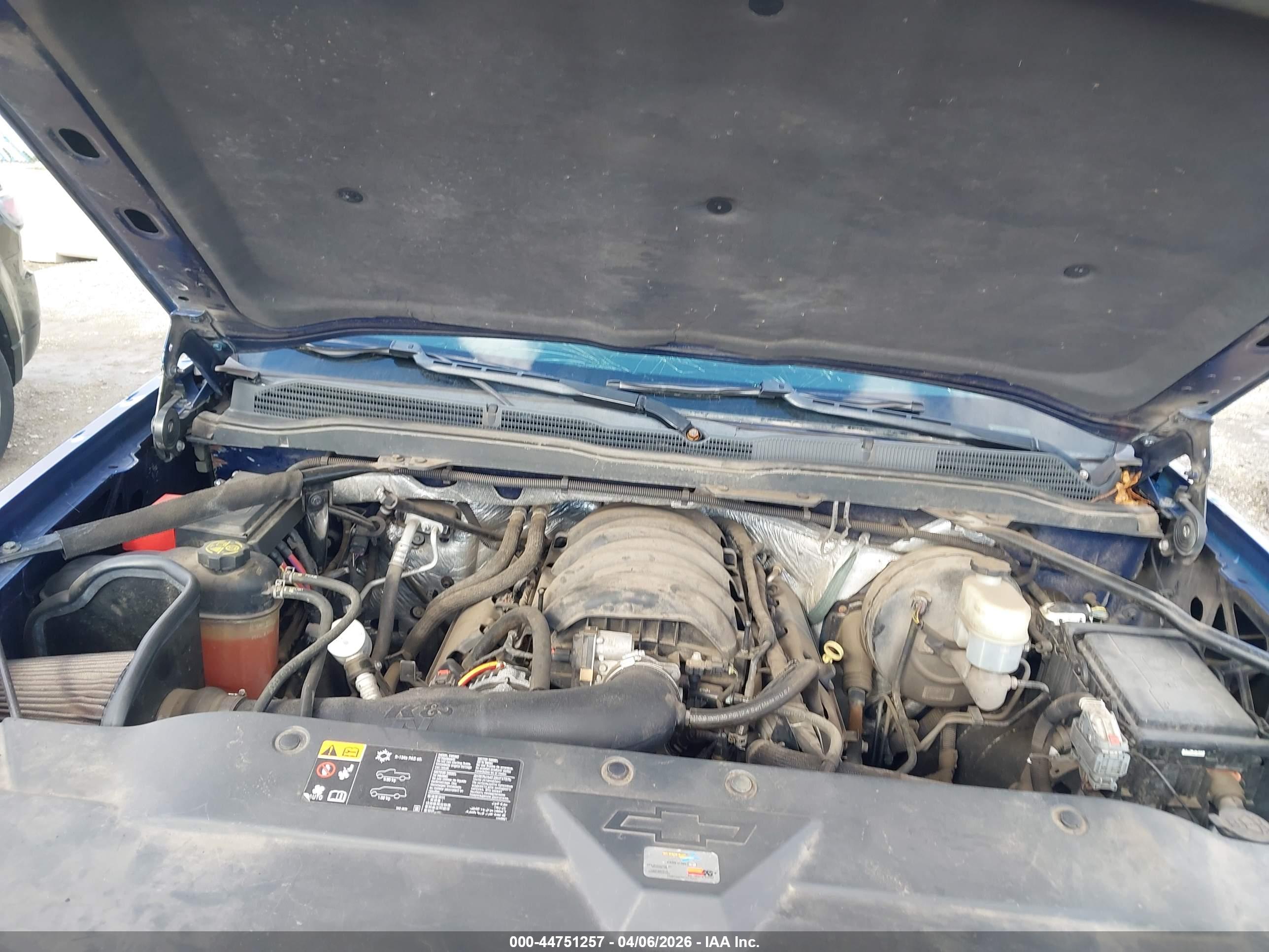 CHEVROLET SILVERADO image 10