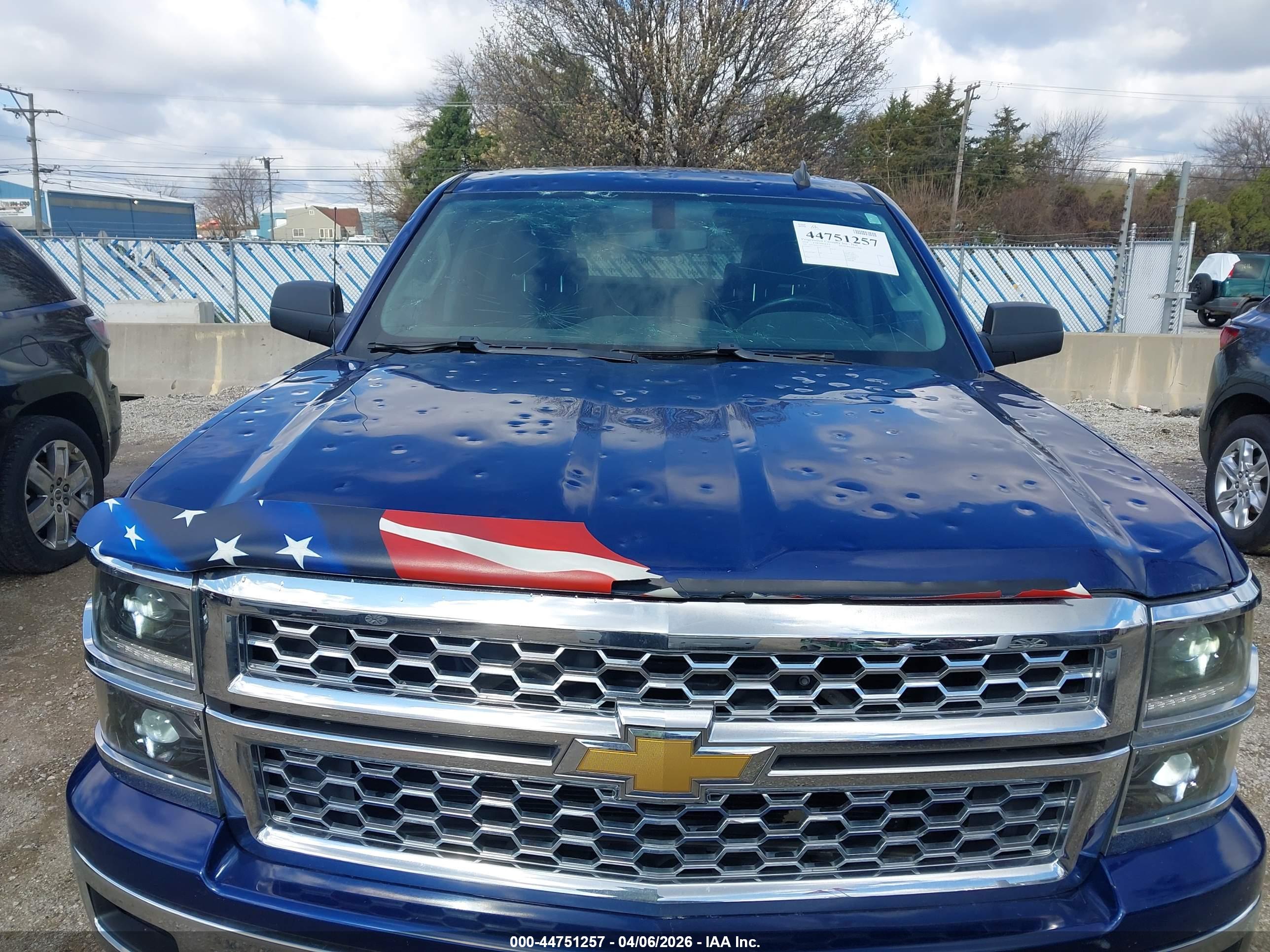 CHEVROLET SILVERADO image 6