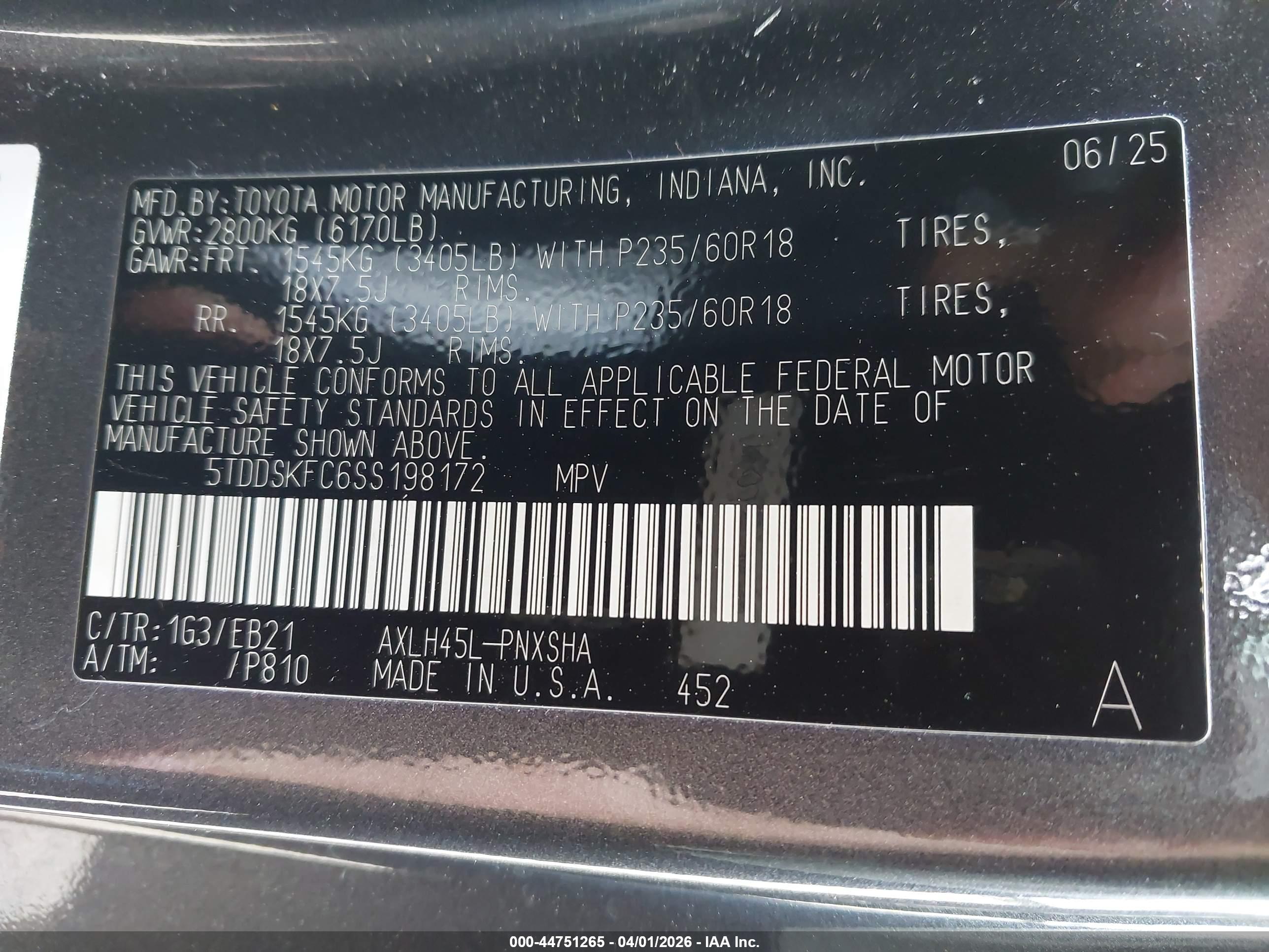 TOYOTA SIENNA image 9