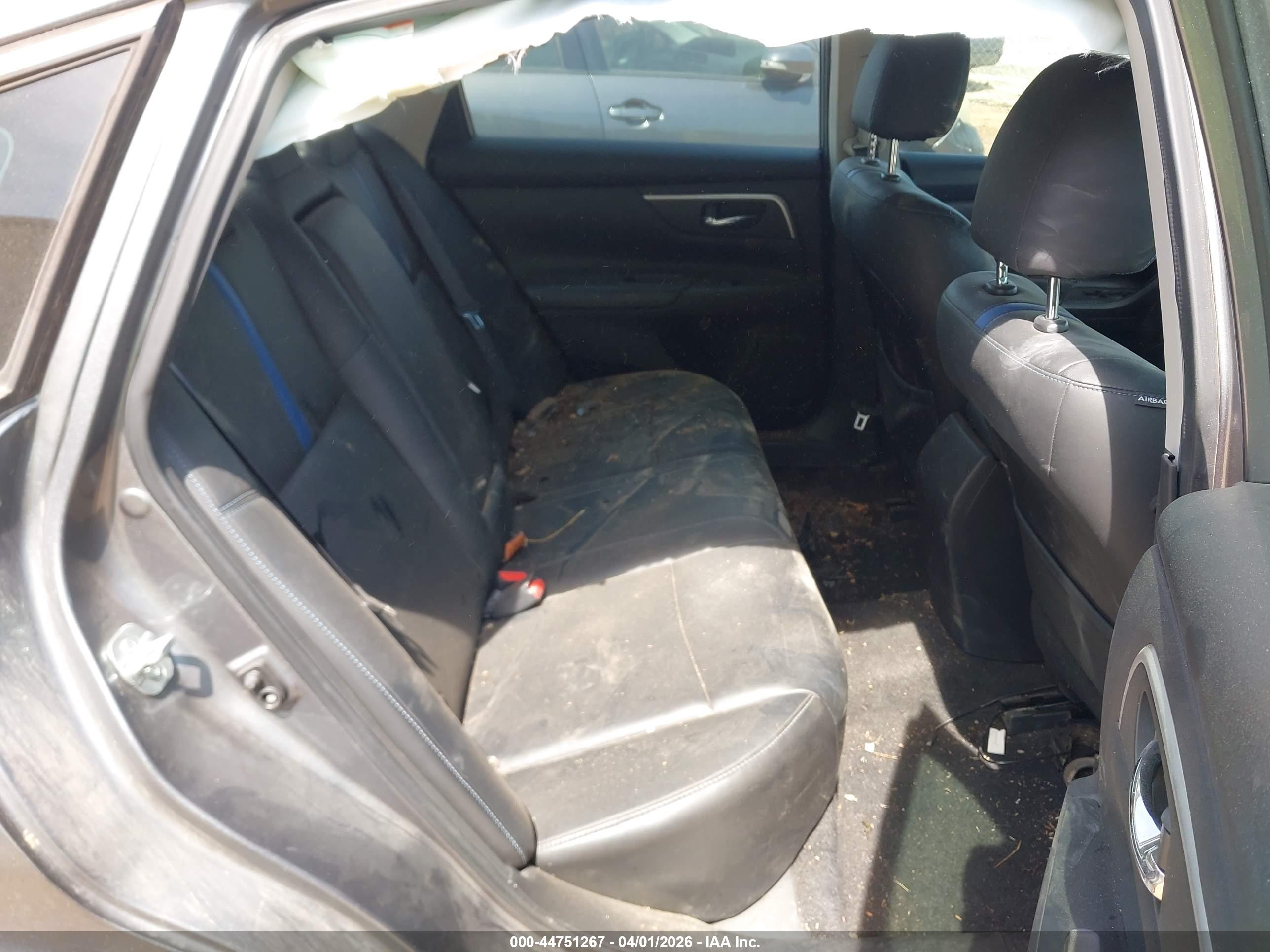 NISSAN ALTIMA image 8