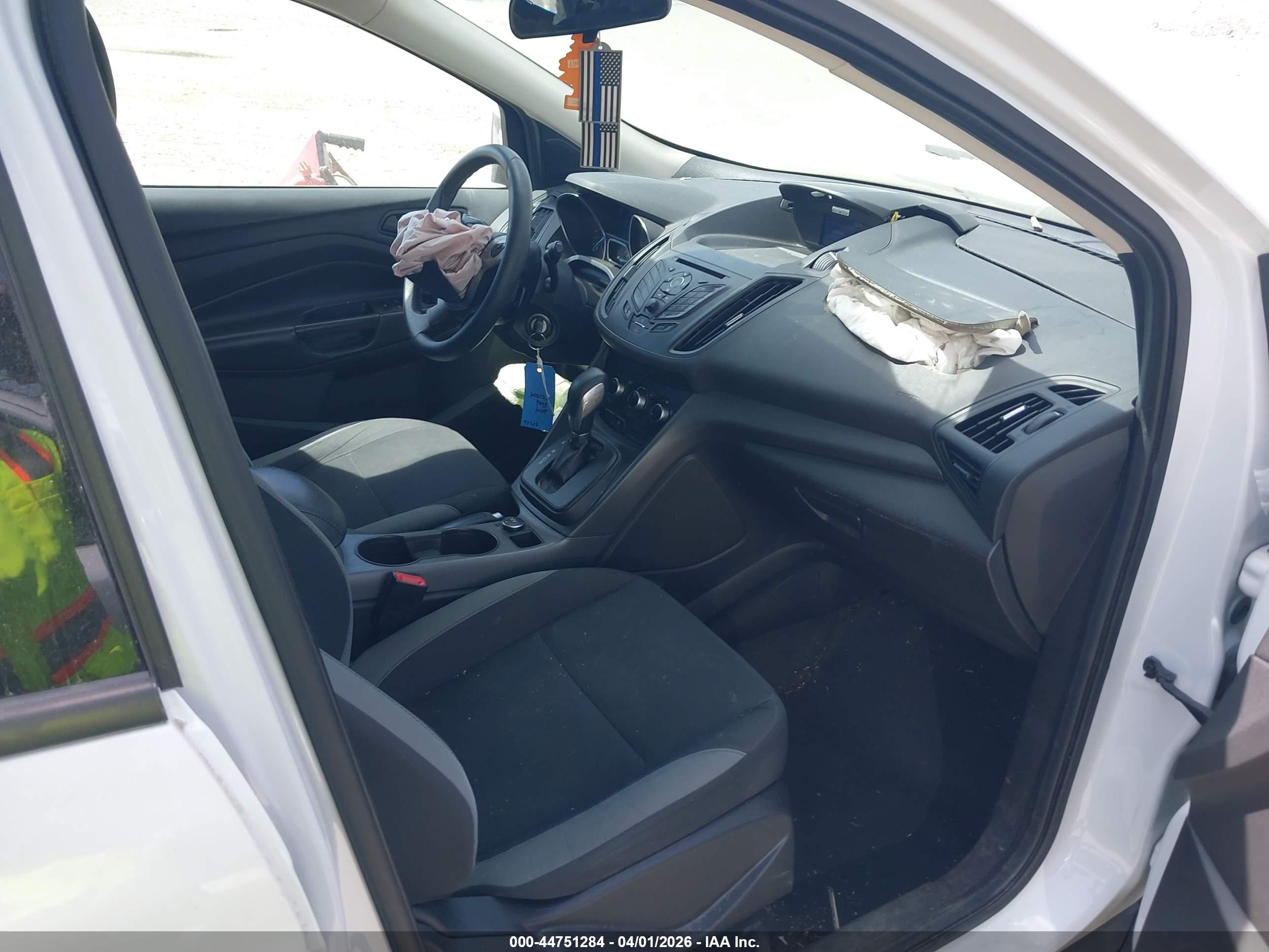 FORD ESCAPE image 5