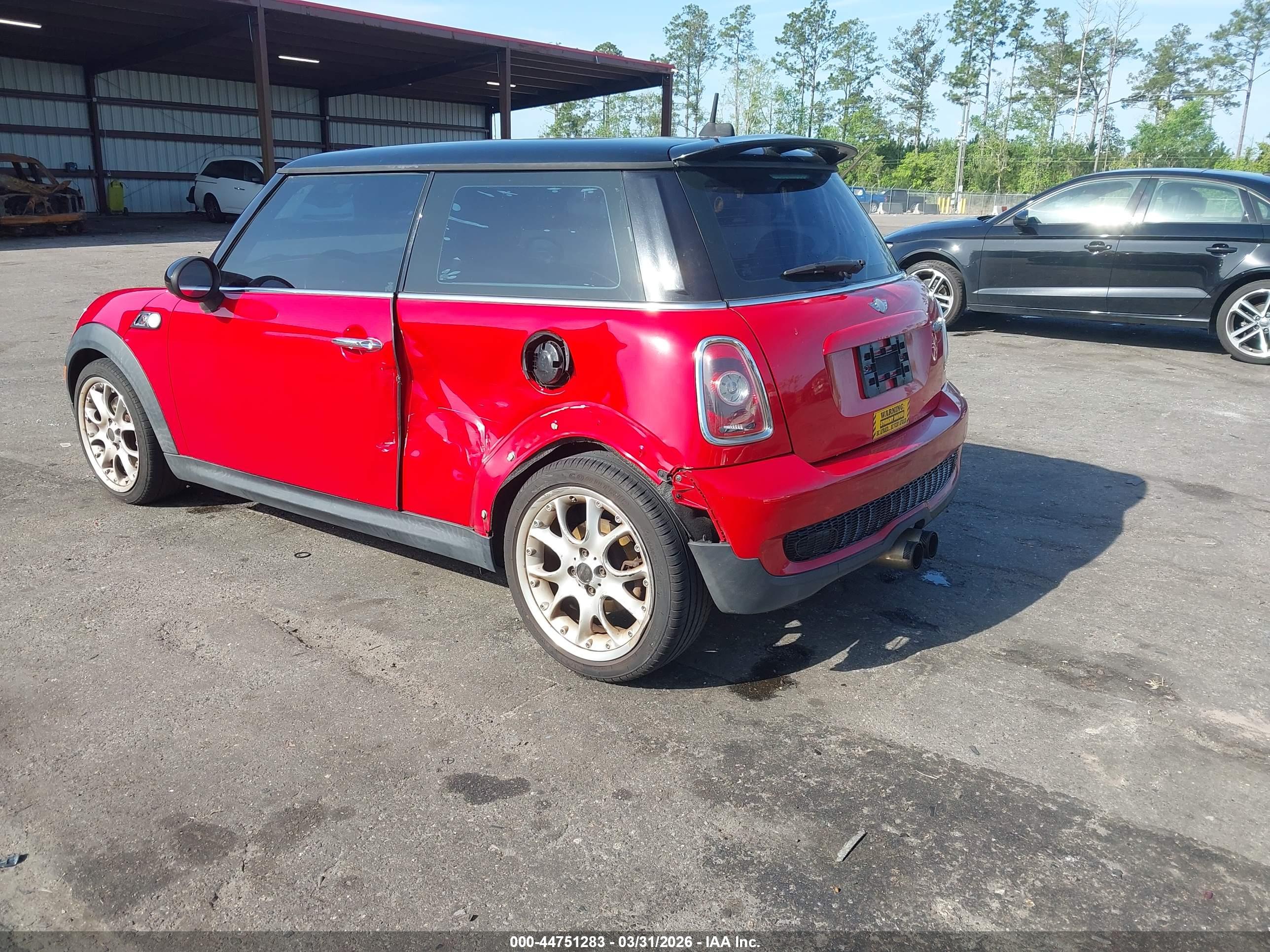 MINI COOPER image 3