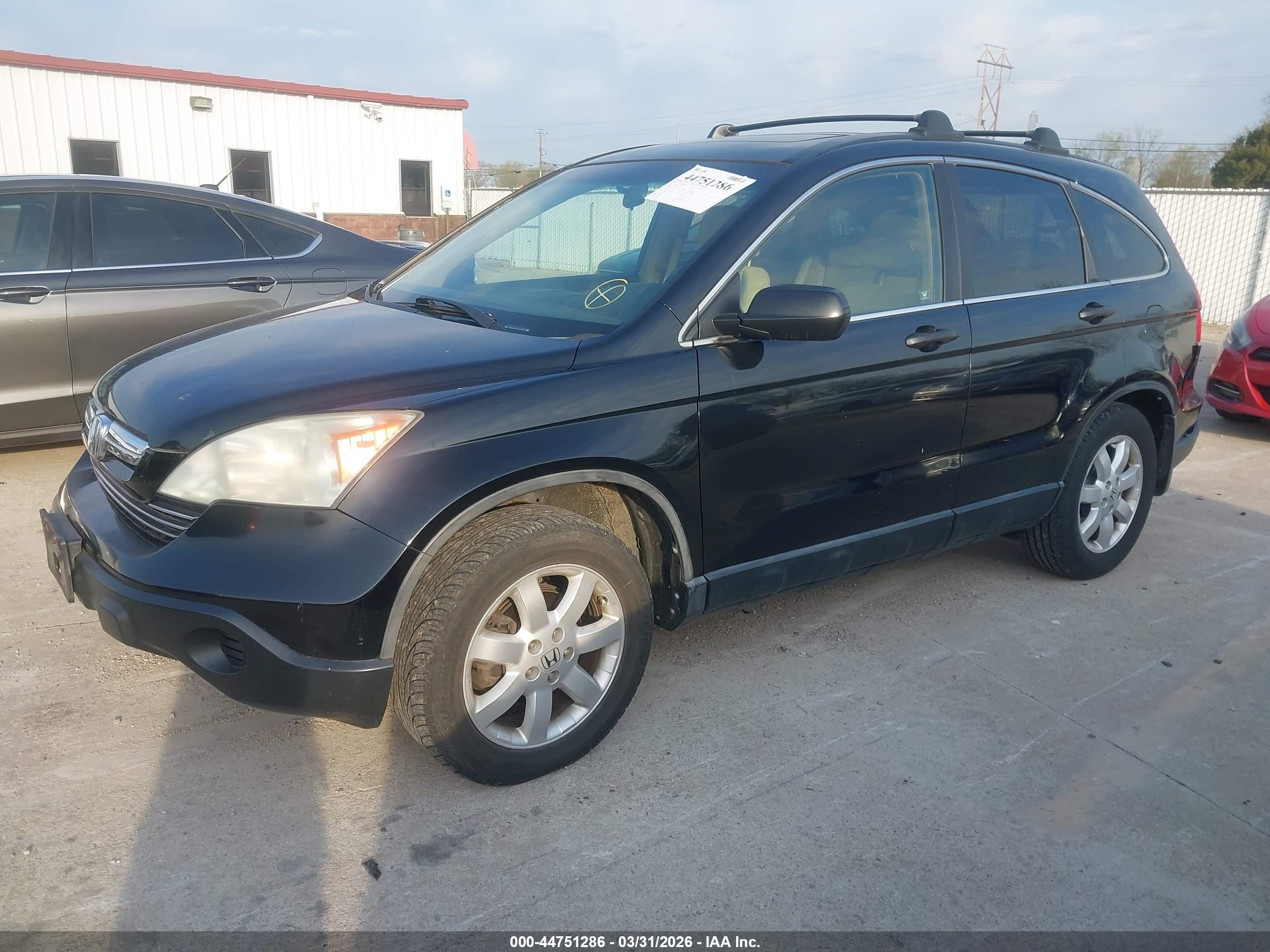 HONDA CR-V image 2