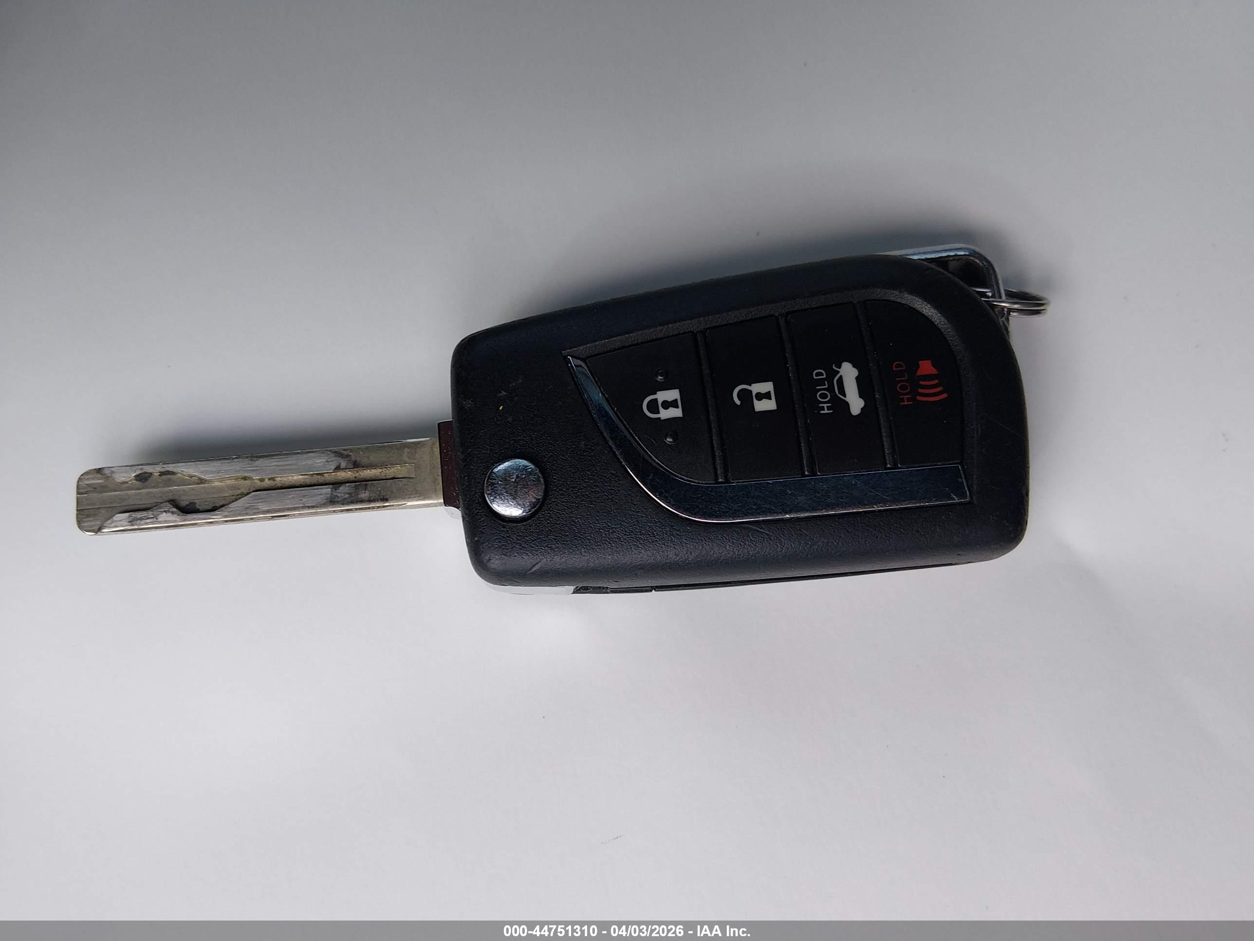 TOYOTA CAMRY image 11