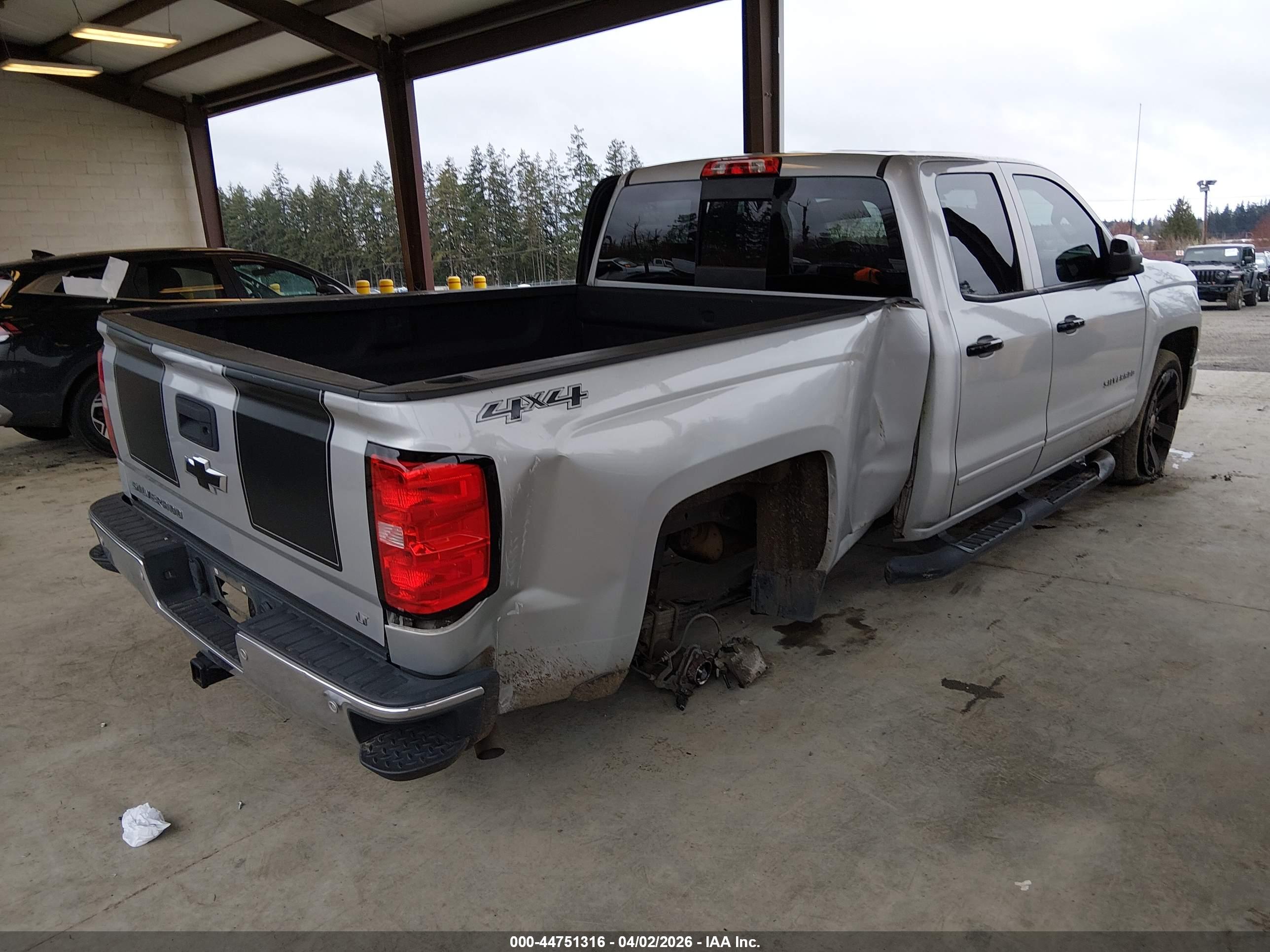 CHEVROLET SILVERADO image 4