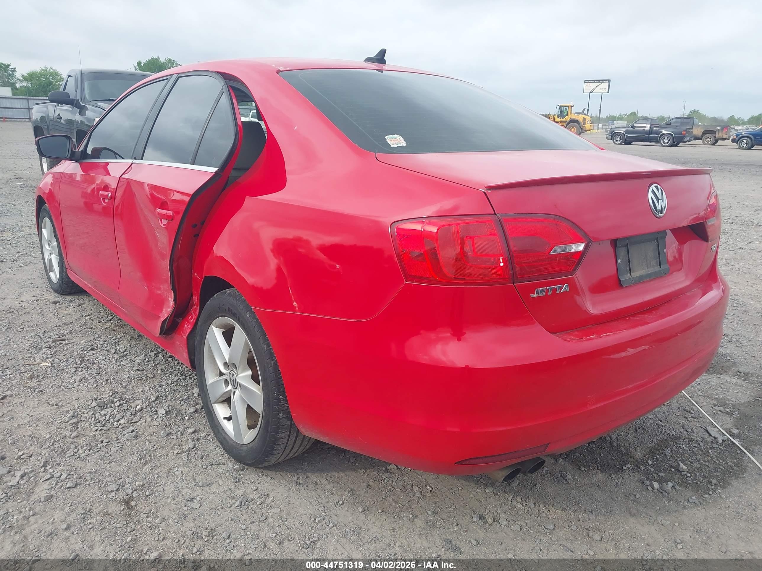 VOLKSWAGEN JETTA image 3