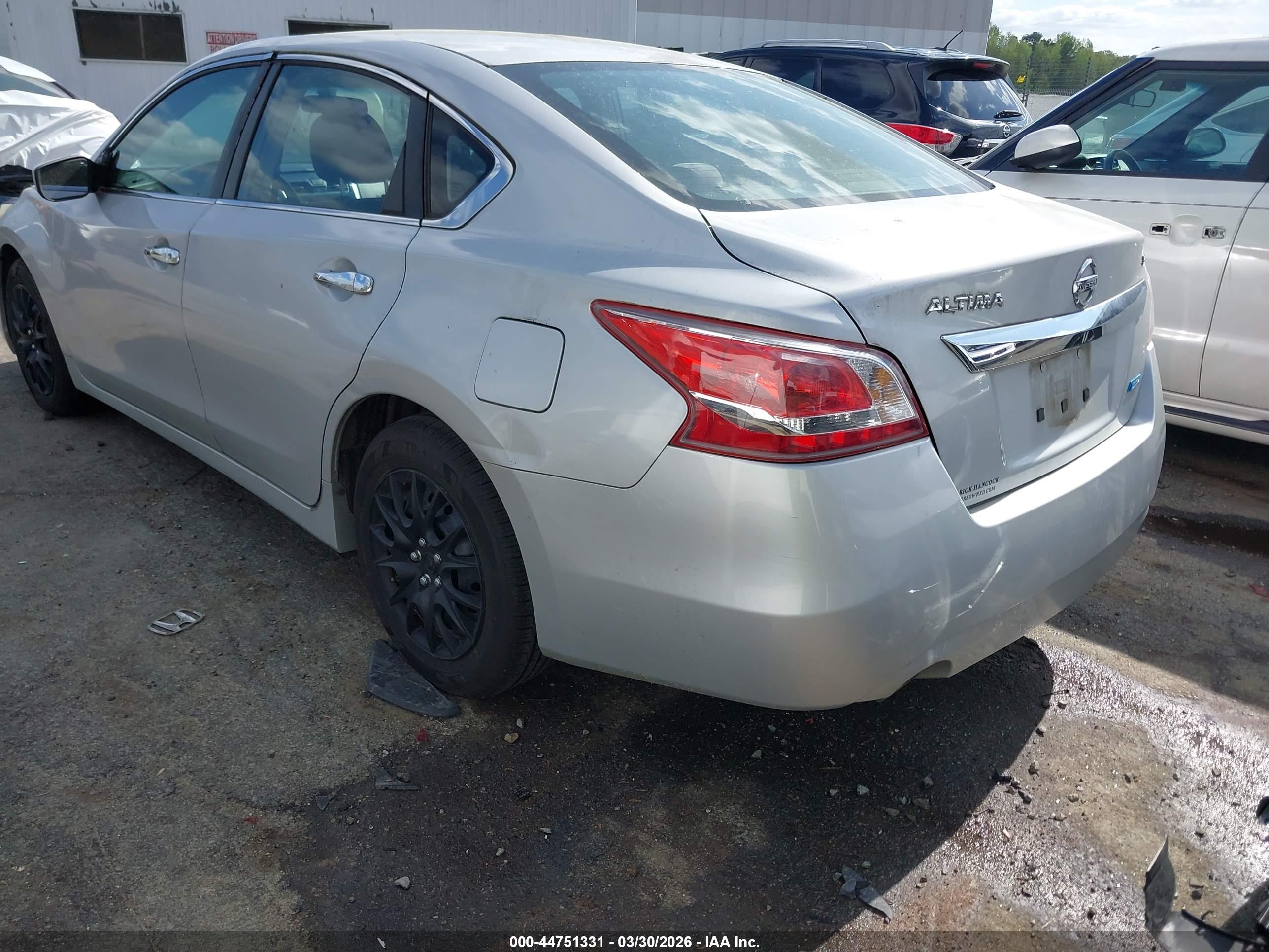 NISSAN ALTIMA image 3