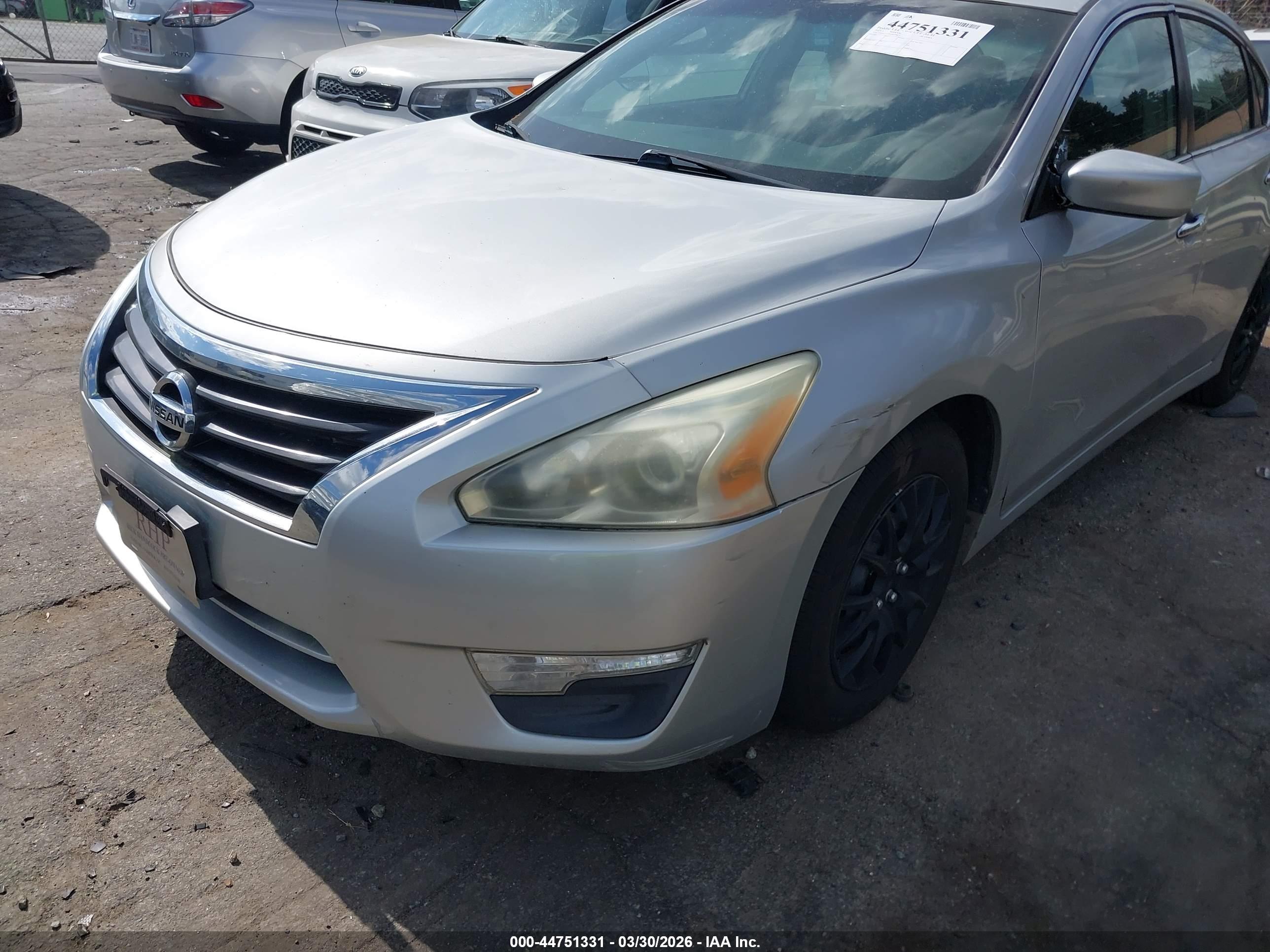 NISSAN ALTIMA image 6