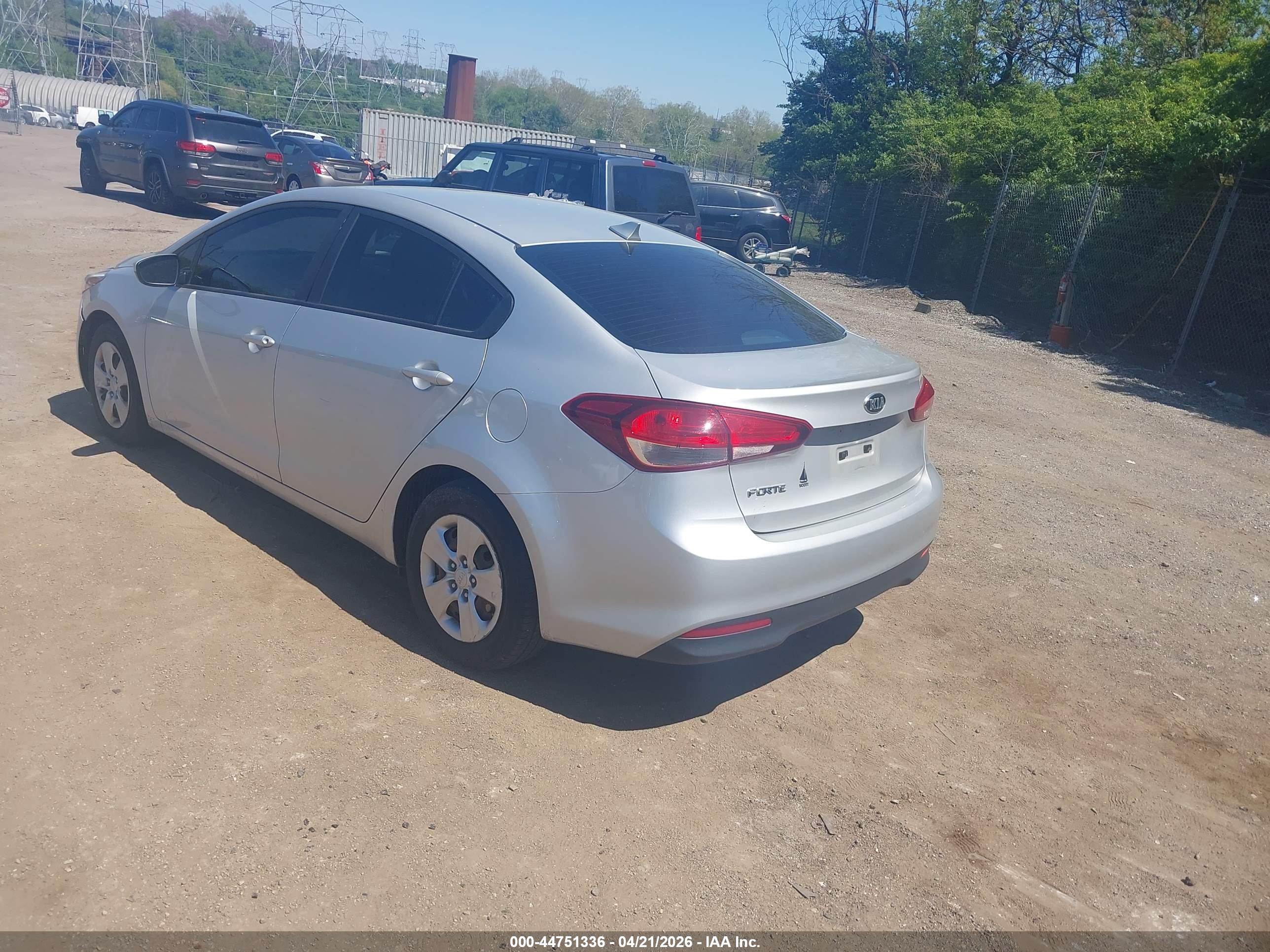 KIA FORTE image 3