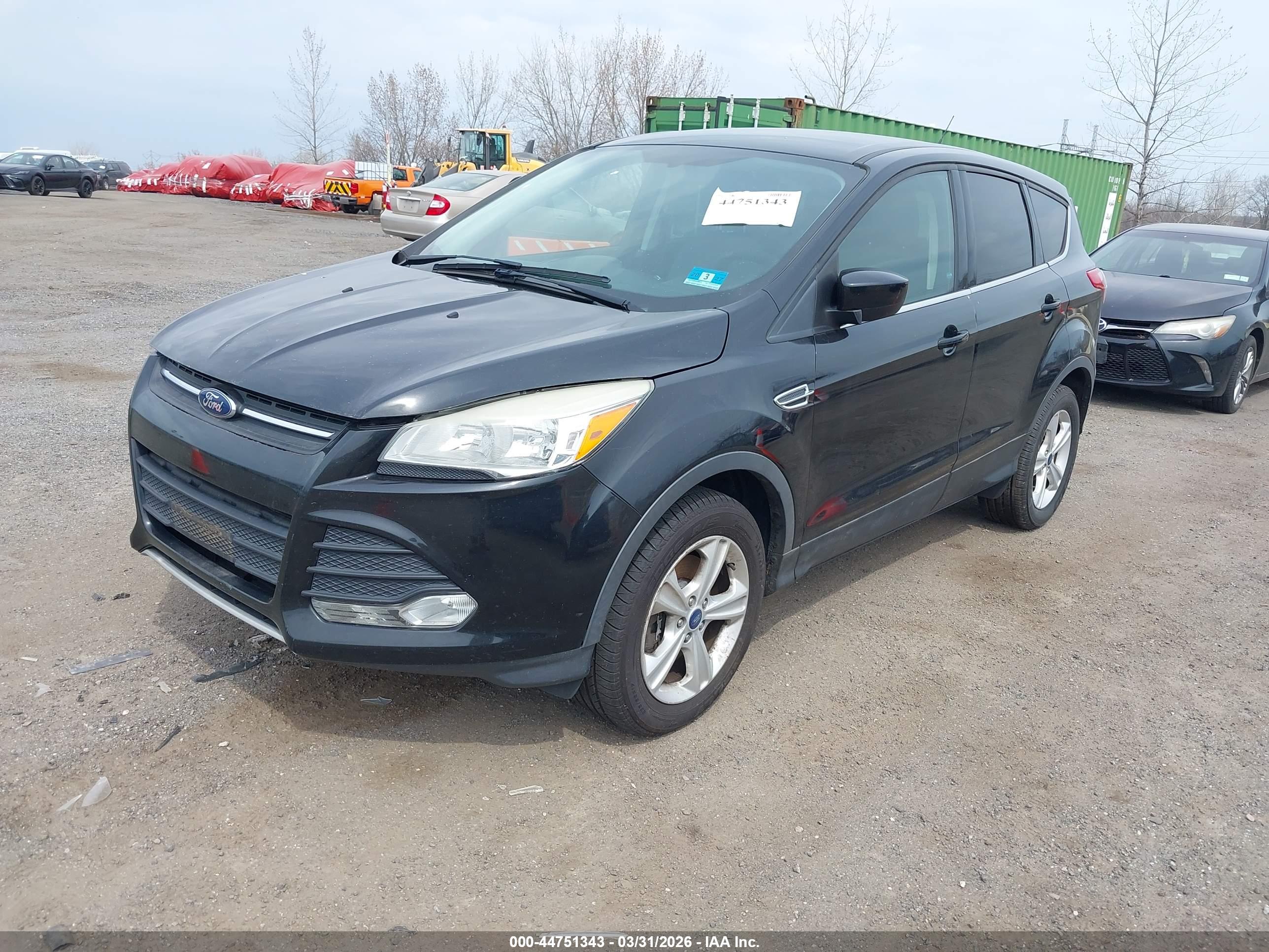 FORD ESCAPE image 2