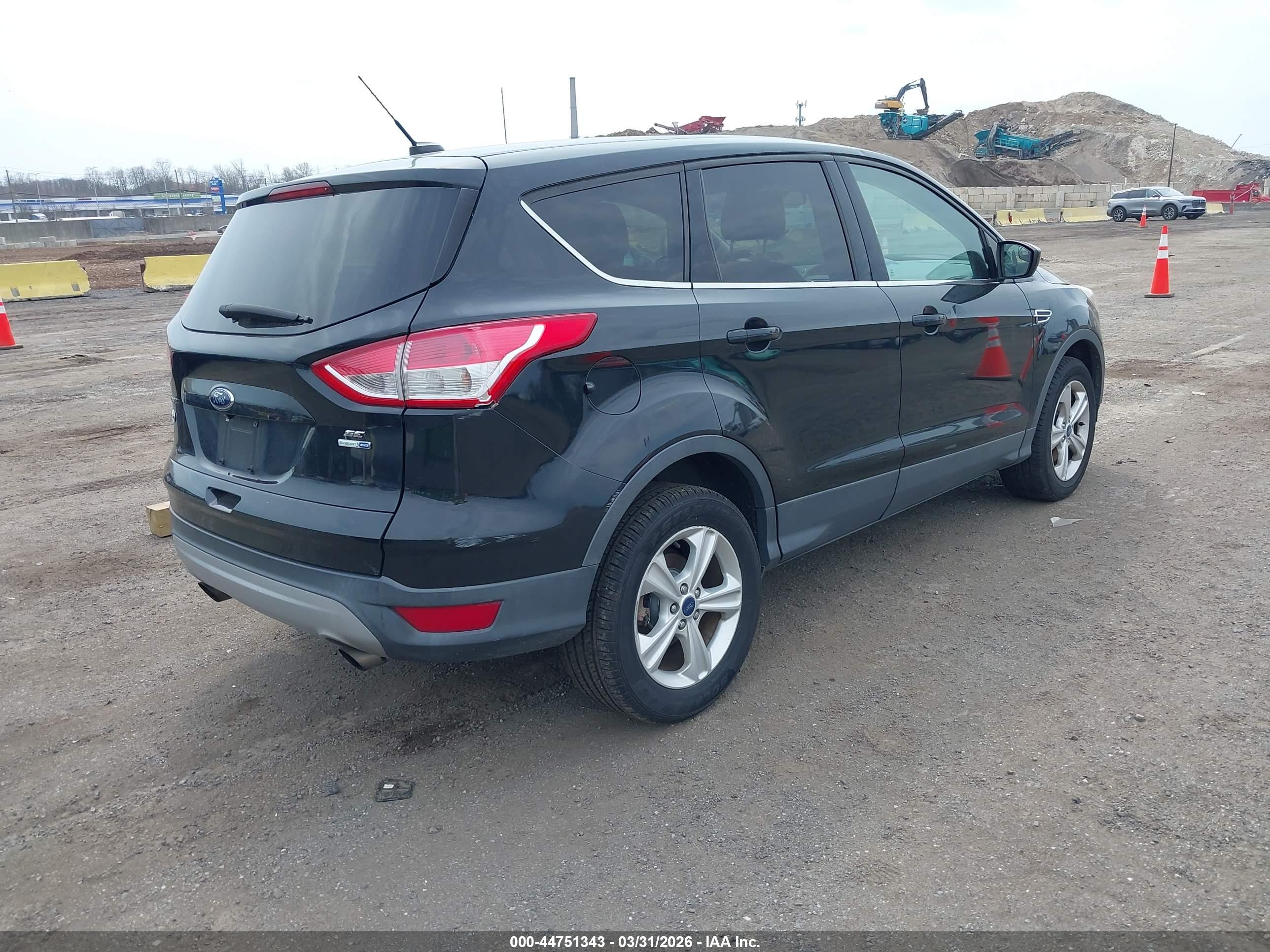 FORD ESCAPE image 4