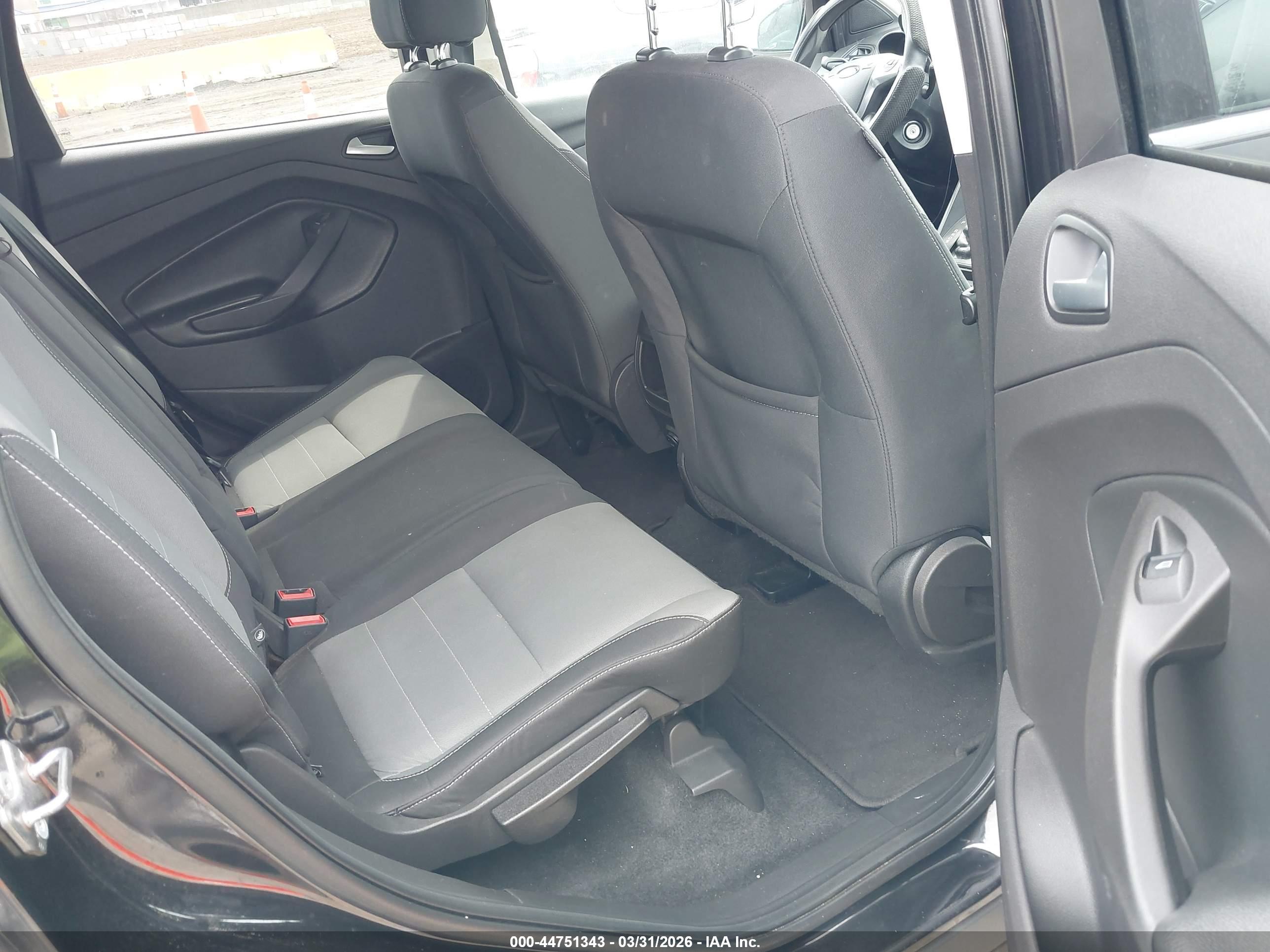 FORD ESCAPE image 8
