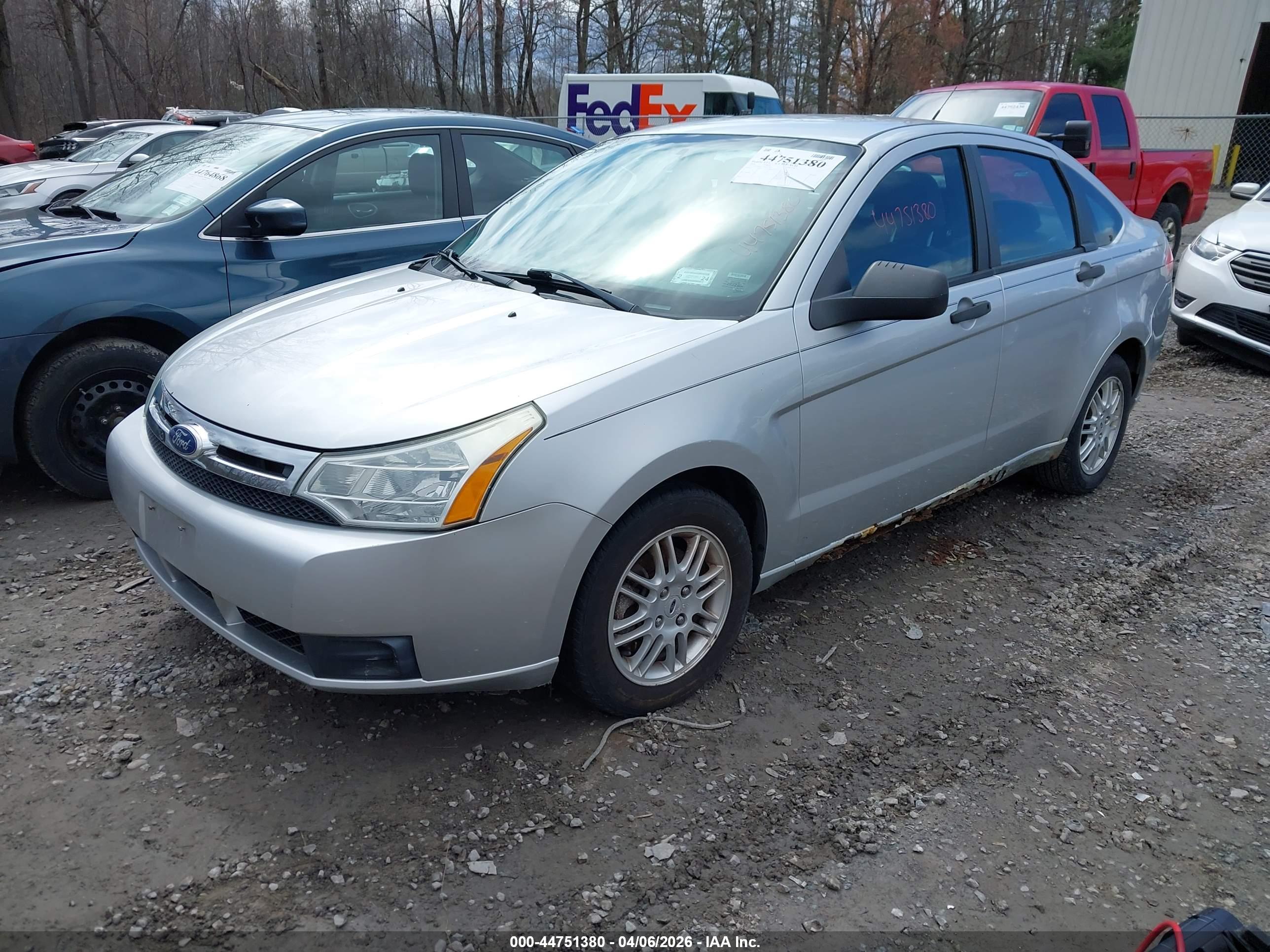 FORD FOCUS image 2