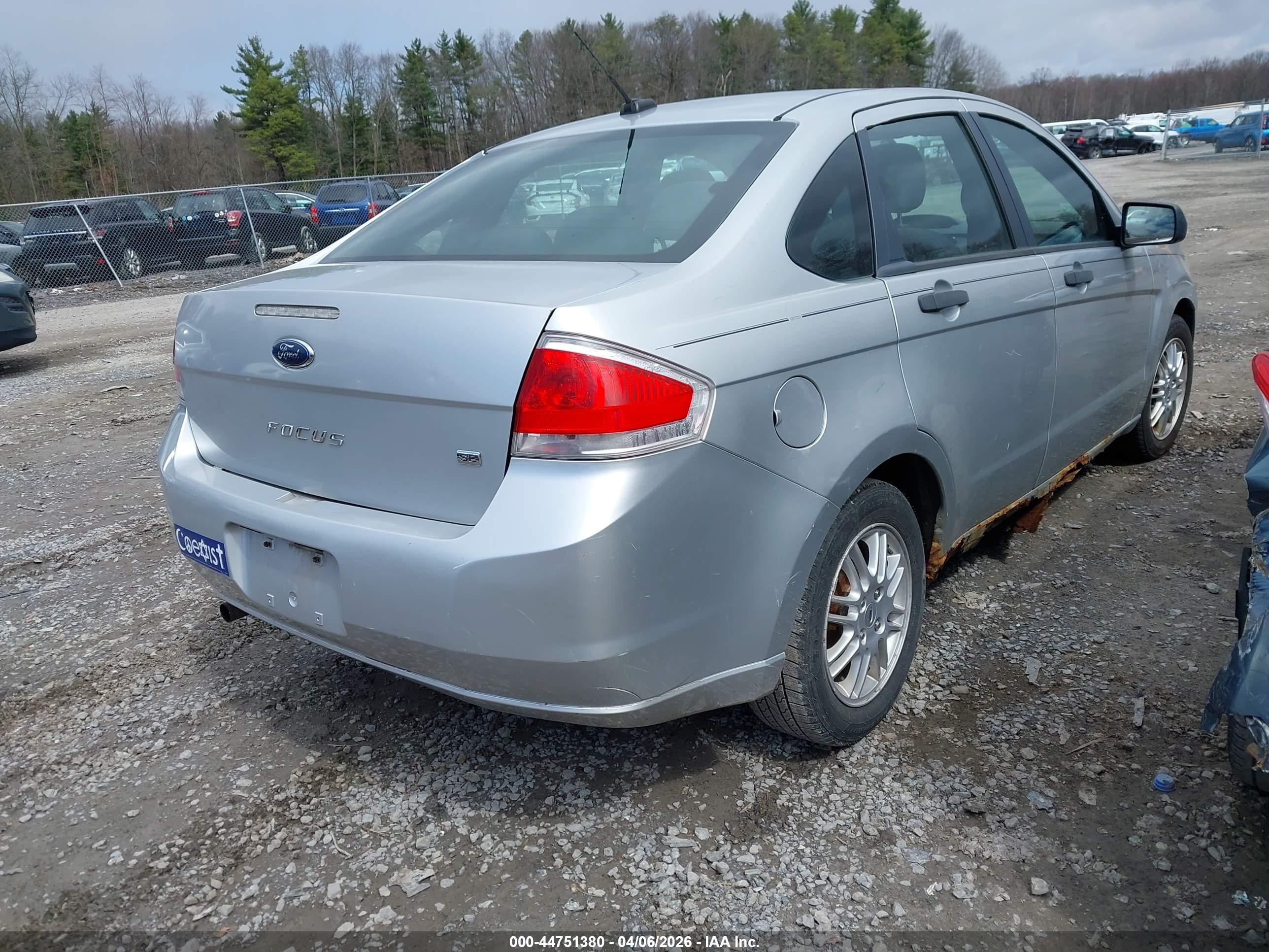 FORD FOCUS image 4