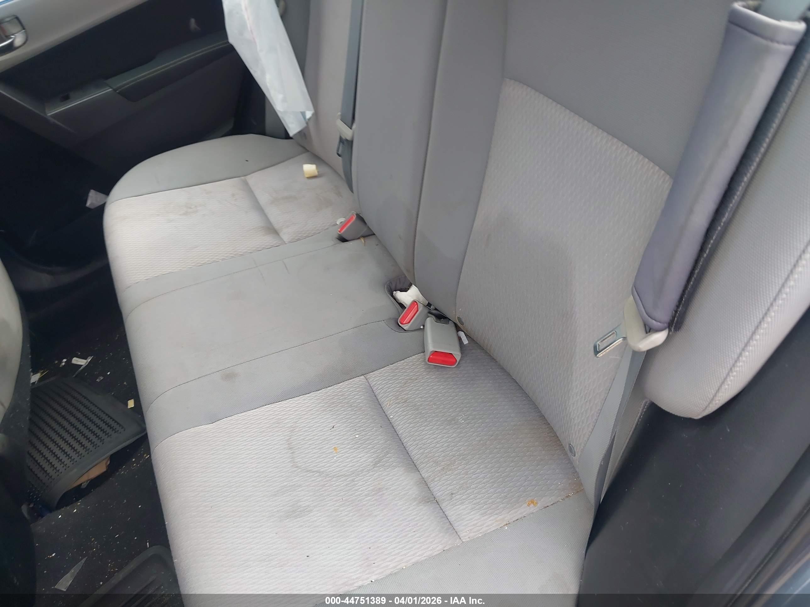 TOYOTA COROLLA image 8