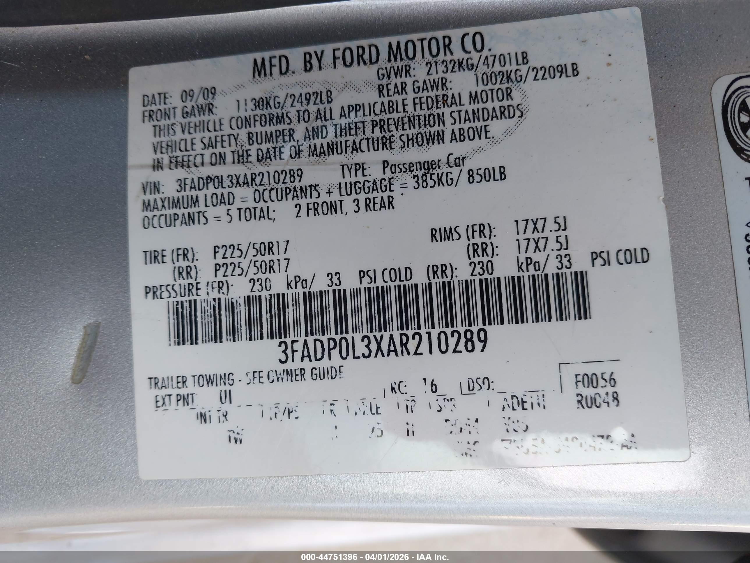 FORD FUSION image 9