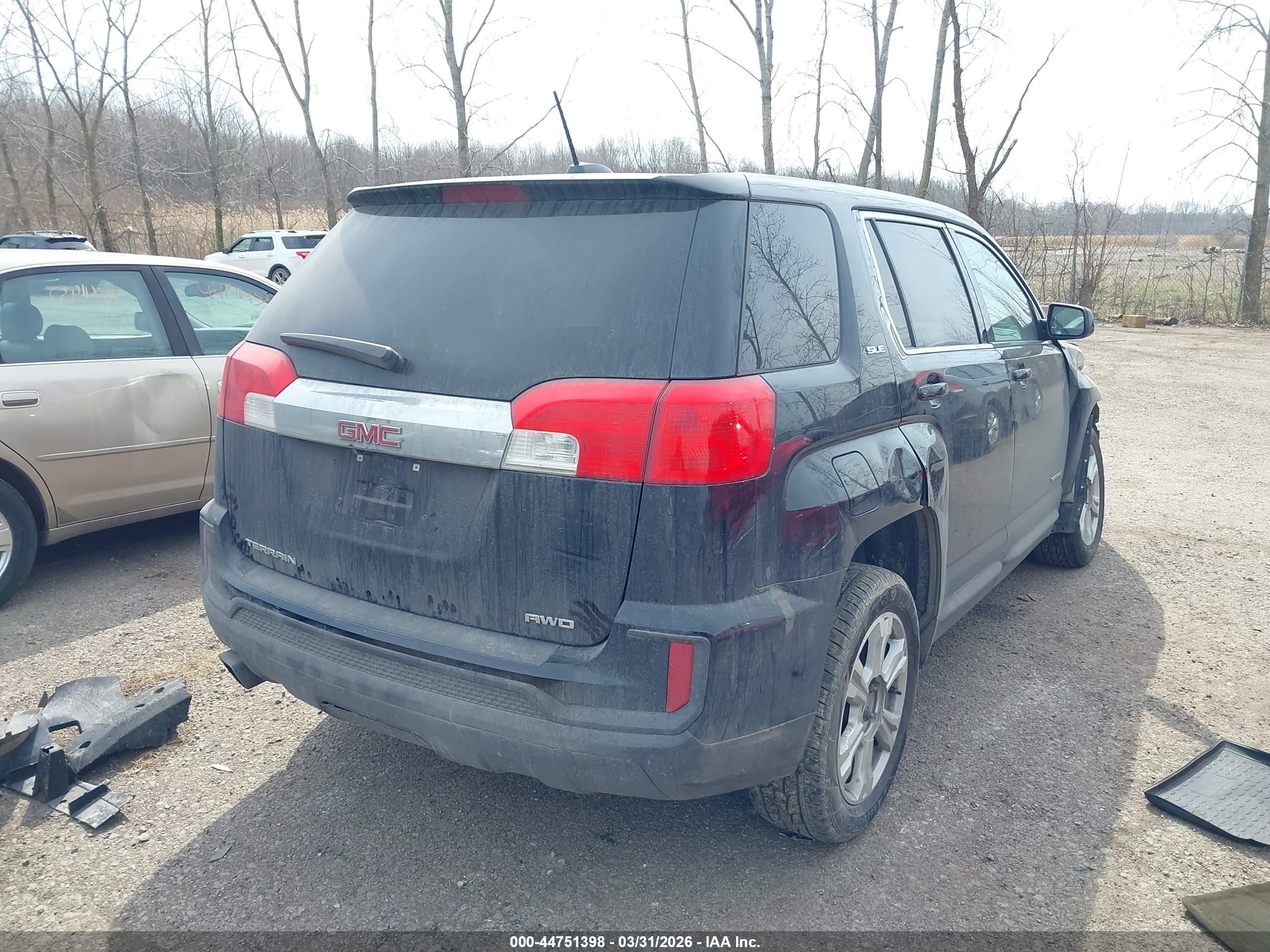 GMC TERRAIN image 4