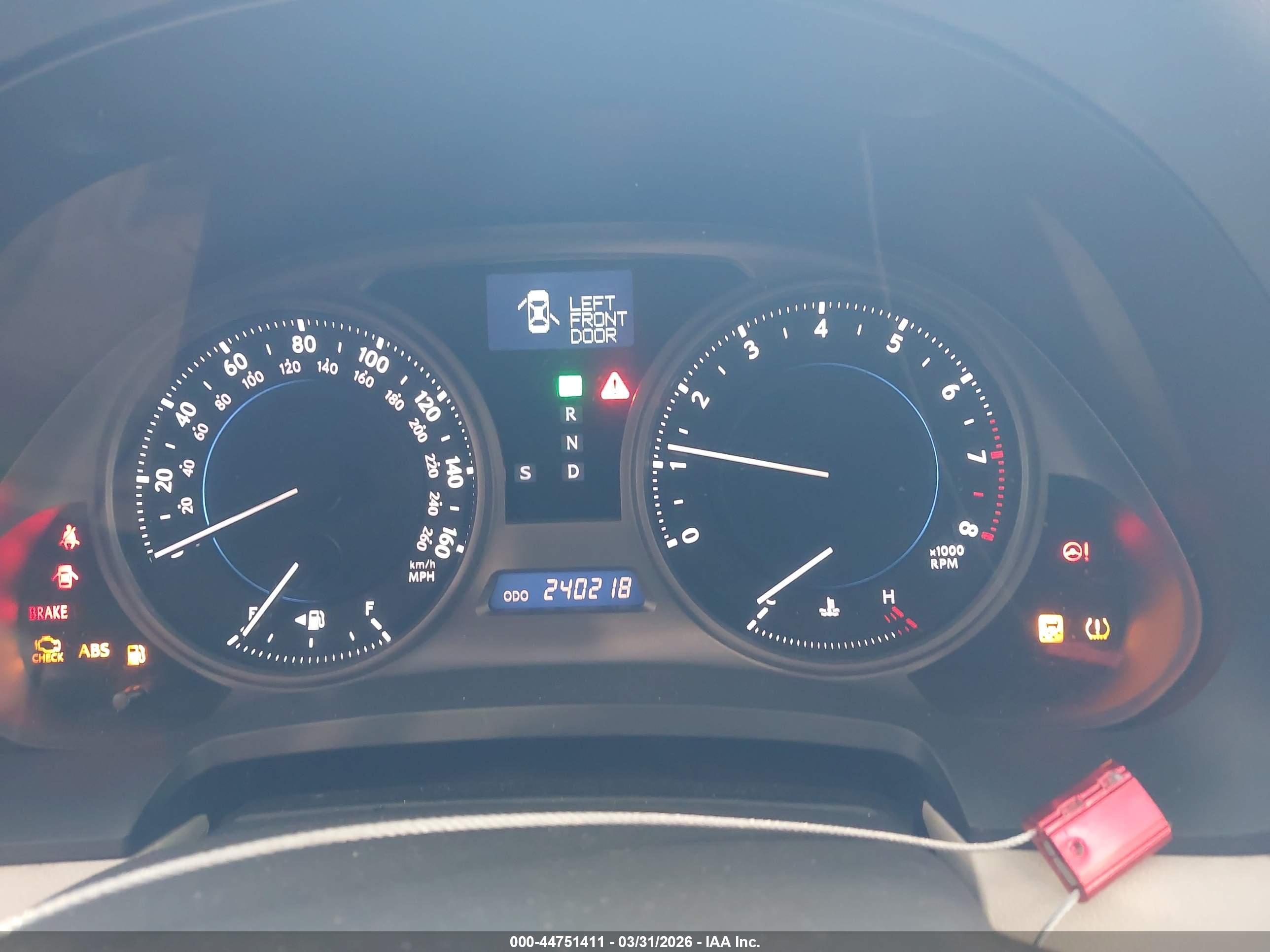 LEXUS IS image 7