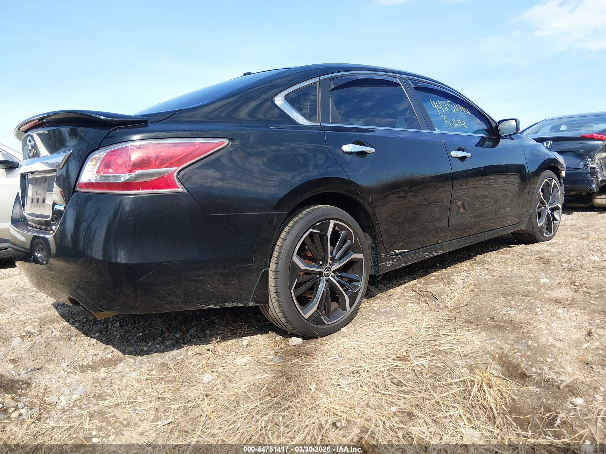 NISSAN ALTIMA image 4