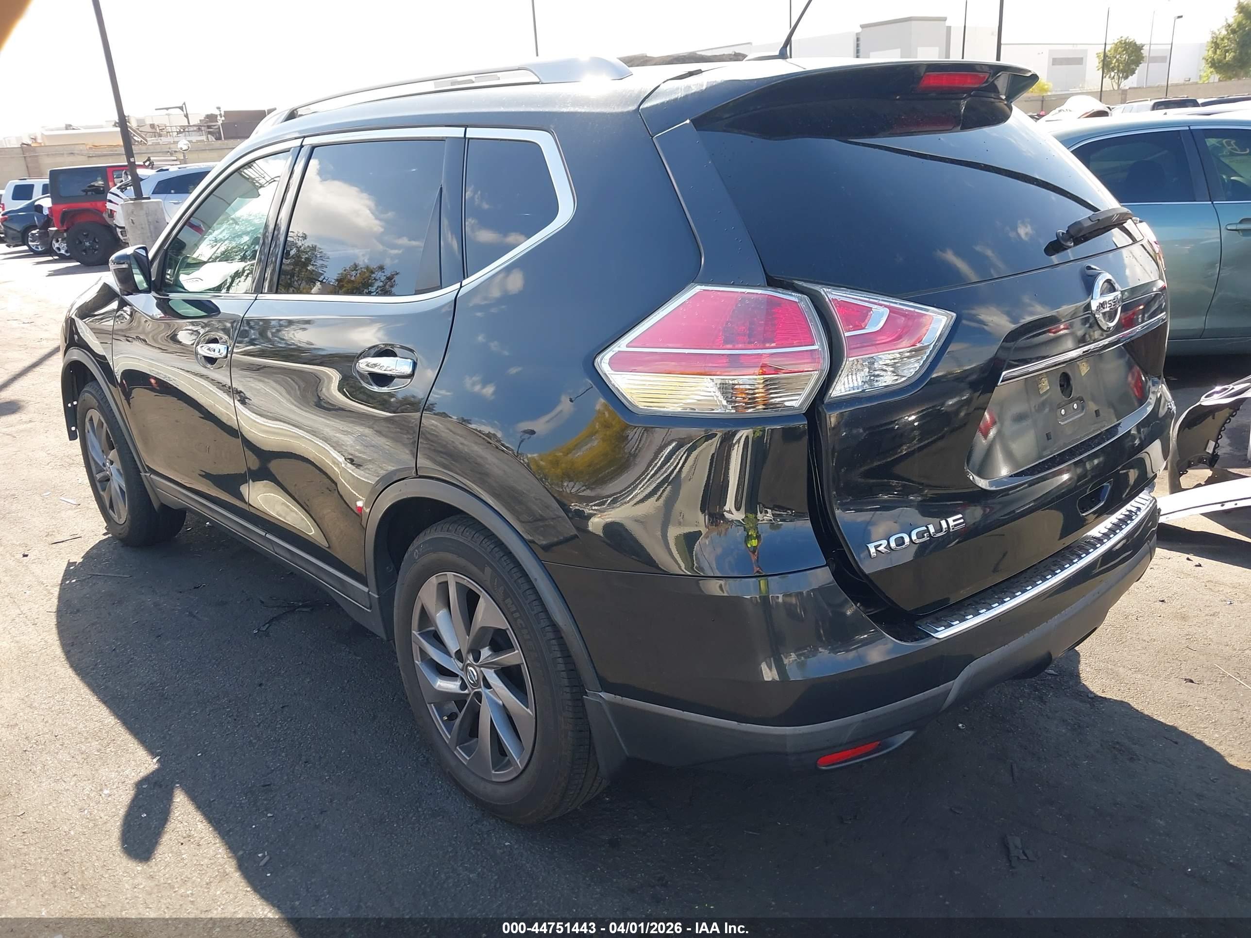 NISSAN ROGUE image 3