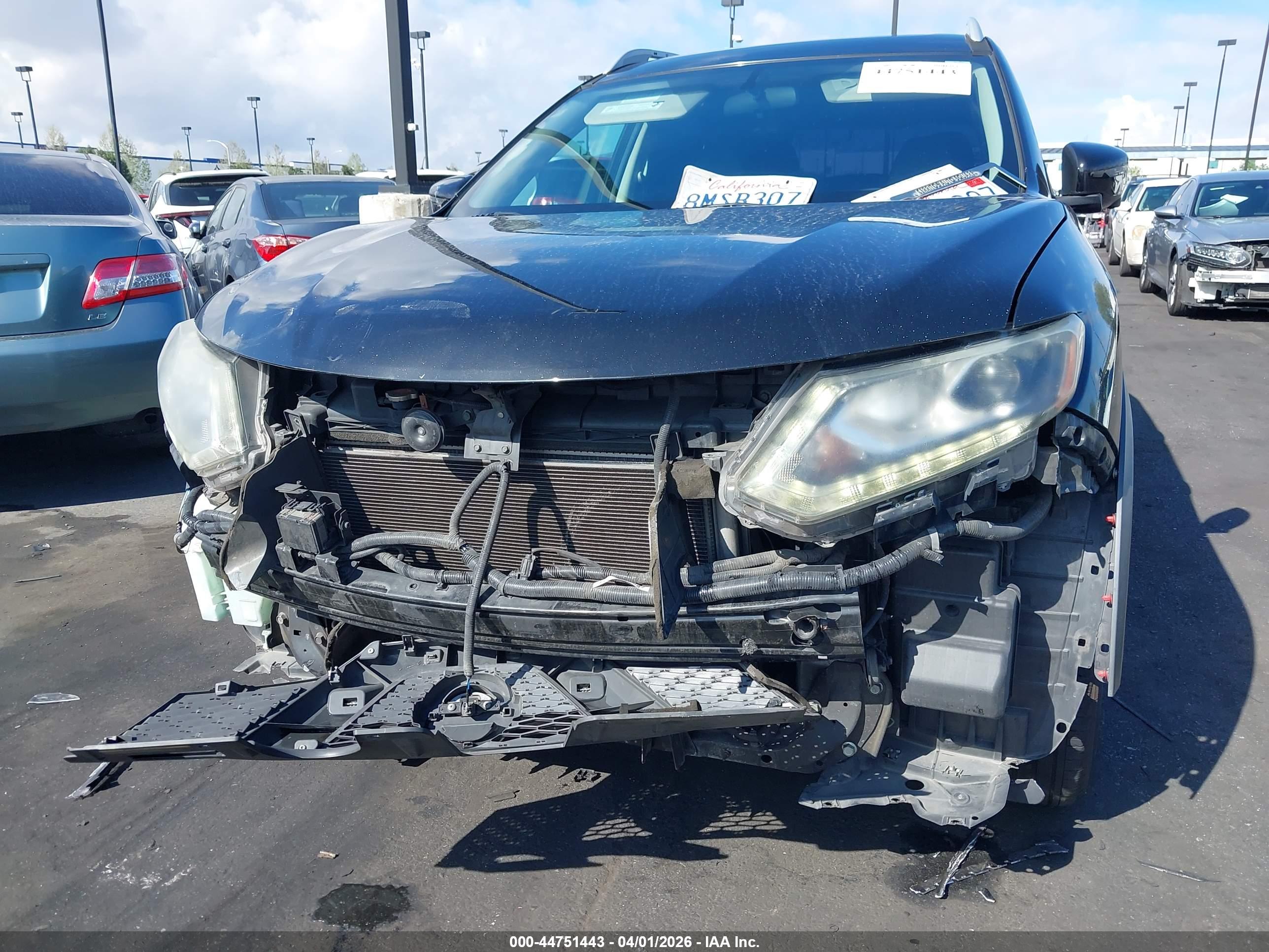 NISSAN ROGUE image 6