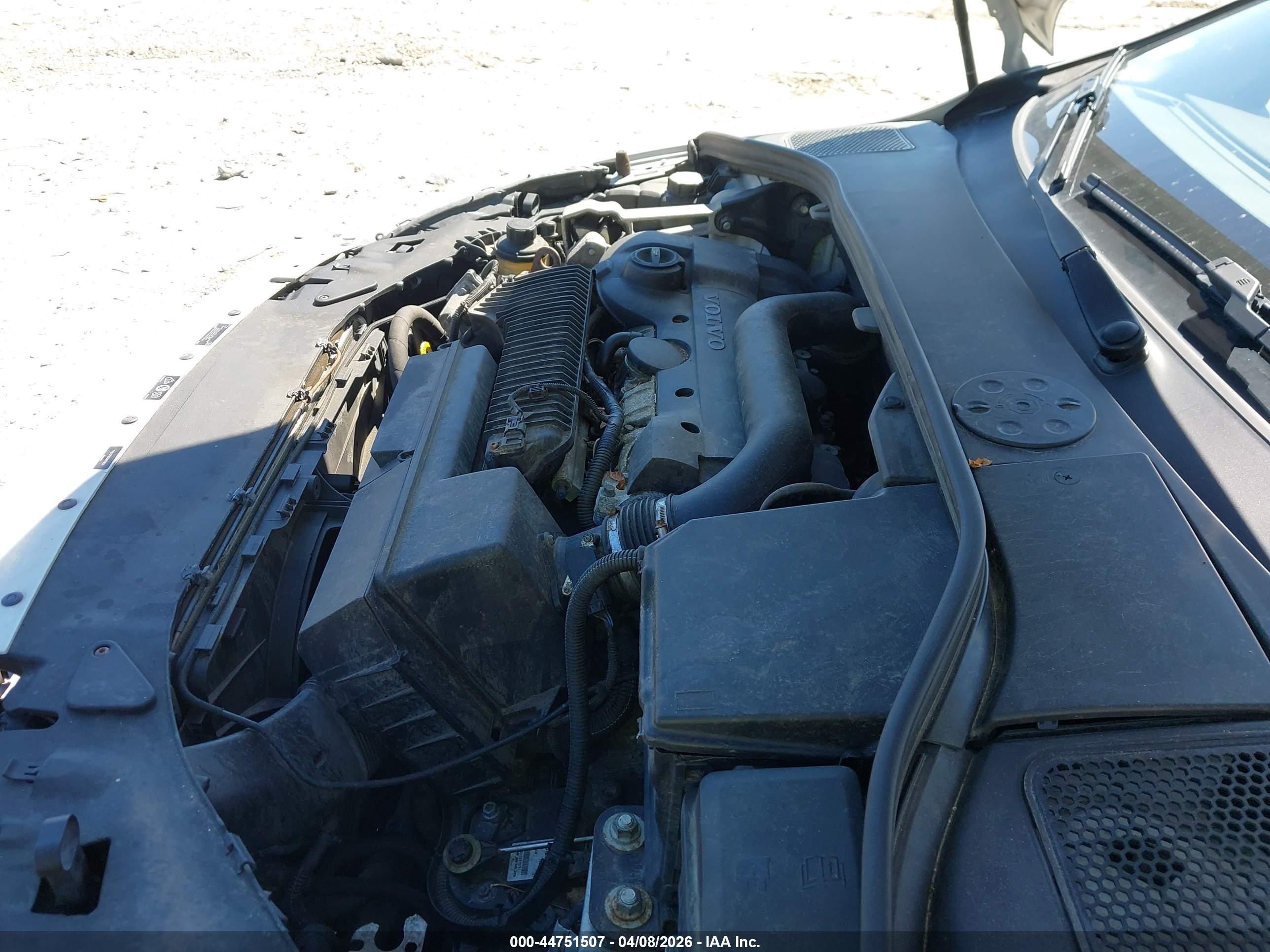 VOLVO S60 image 10