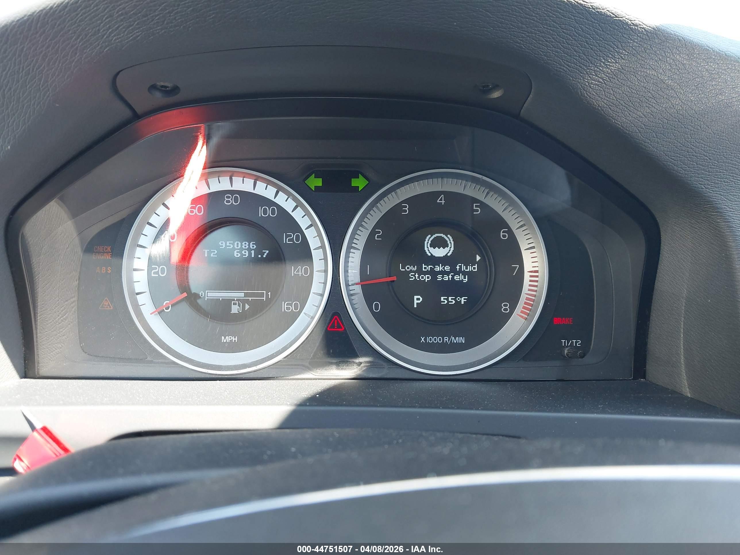 VOLVO S60 image 7