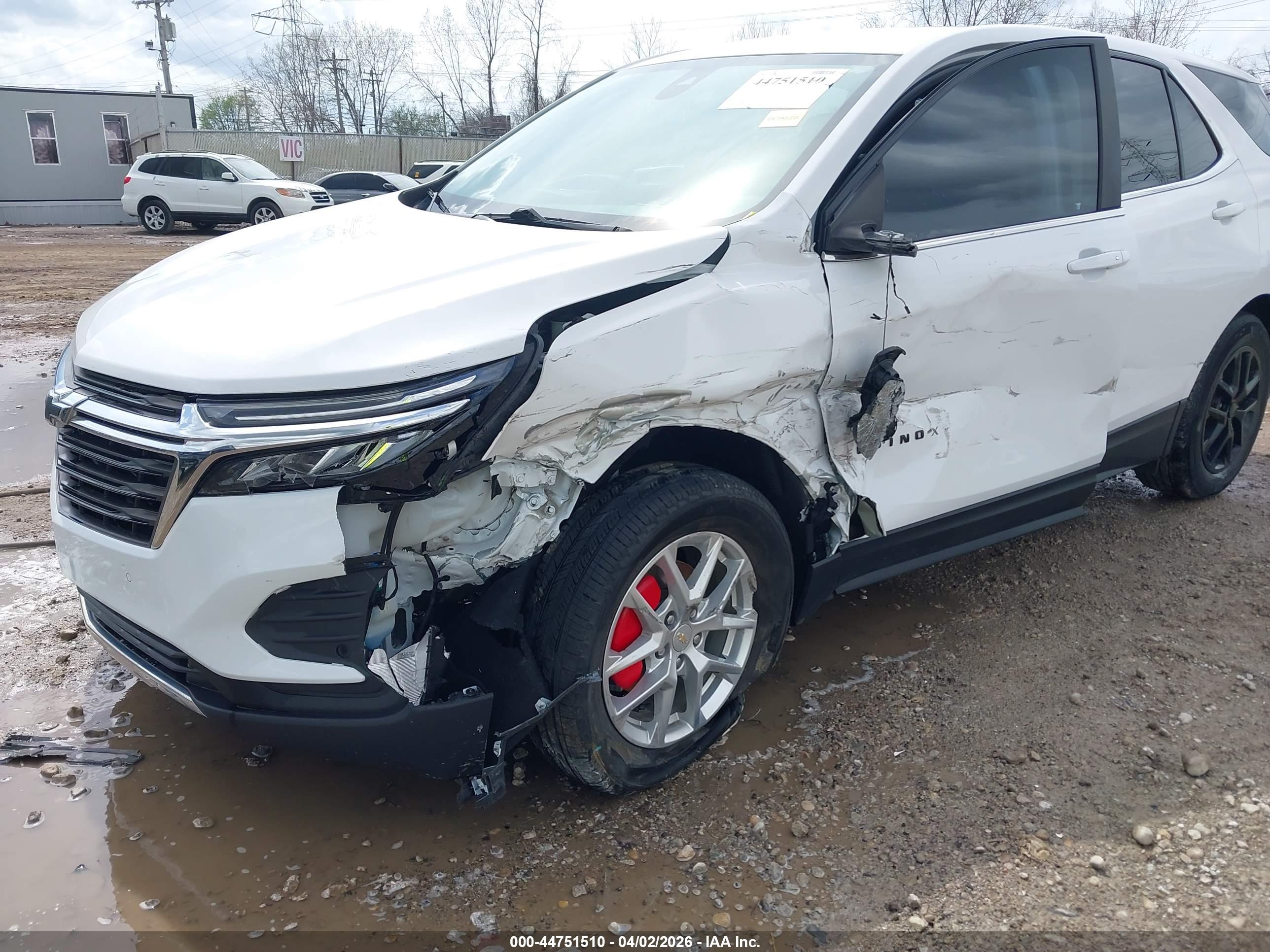 CHEVROLET EQUINOX image 6