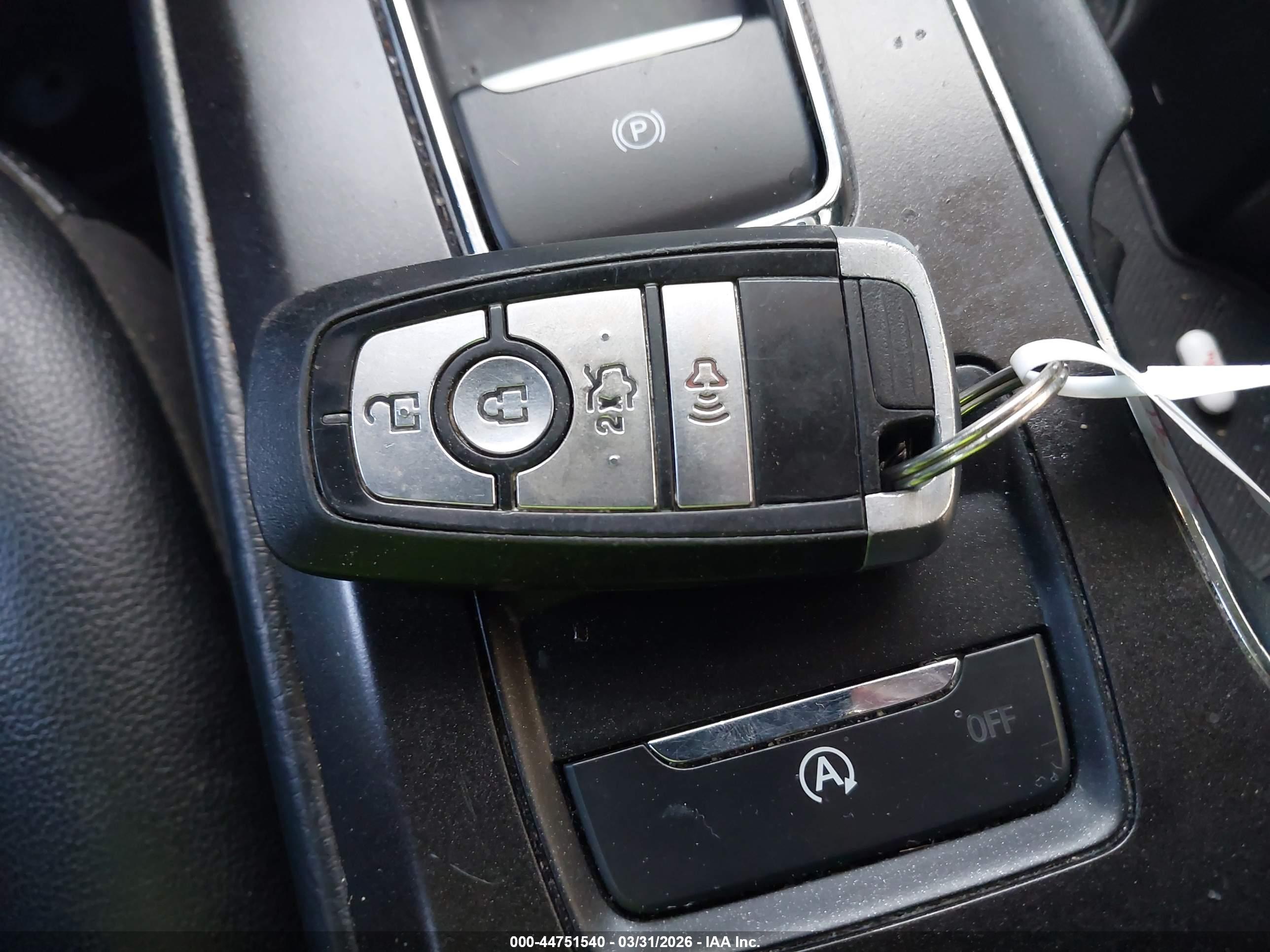 FORD FUSION image 11